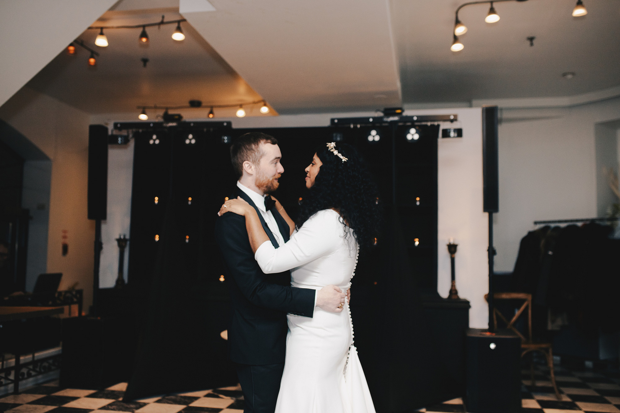 First dance photos at La Maquette wedding