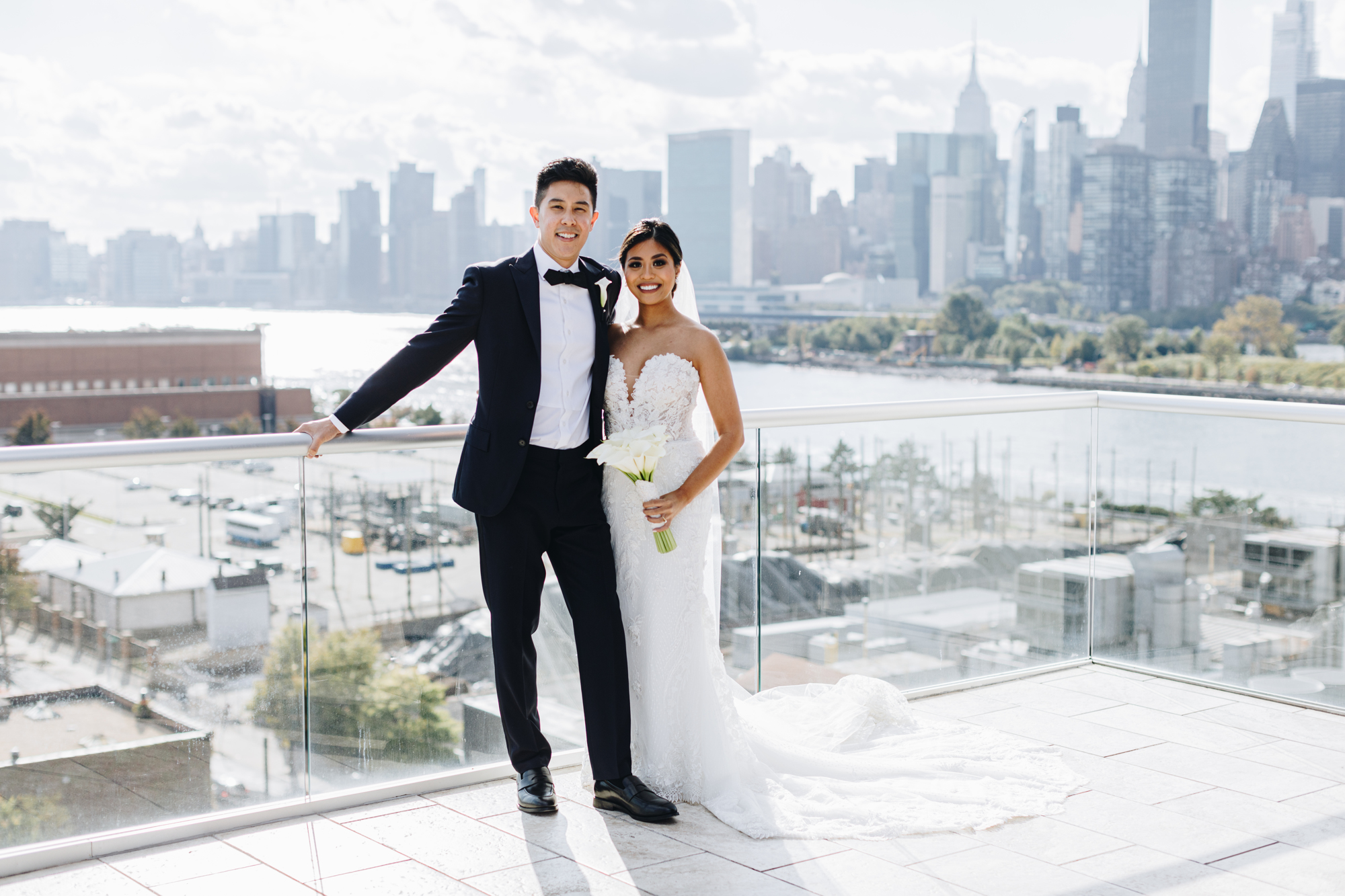 Ravel Hotel wedding in LIC with gorgeous rooftop photos