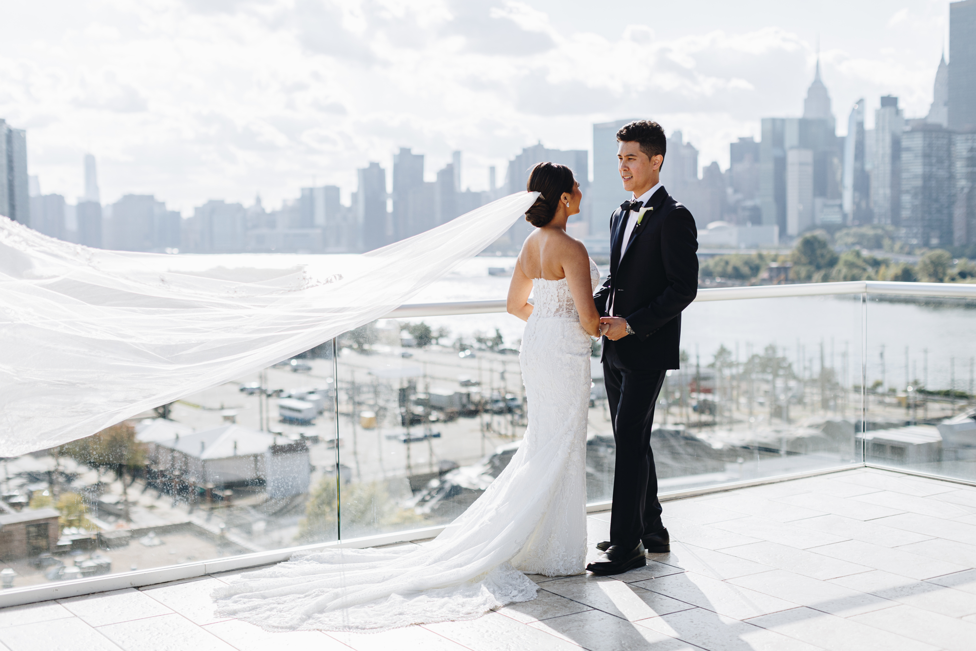 Ravel Hotel wedding with view on Manhattan NYC