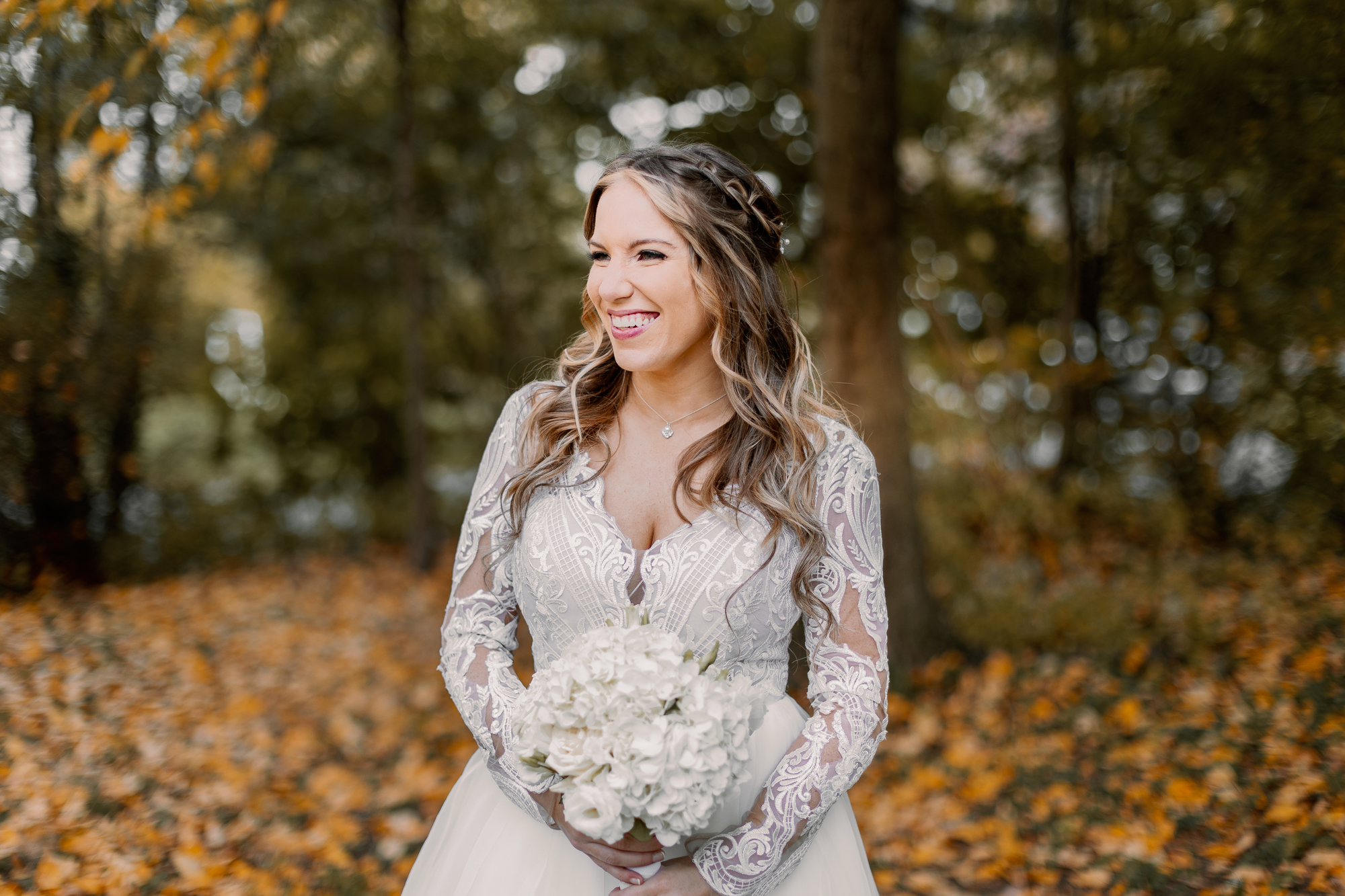 Upstate NY fall wedding bridal look inspiration