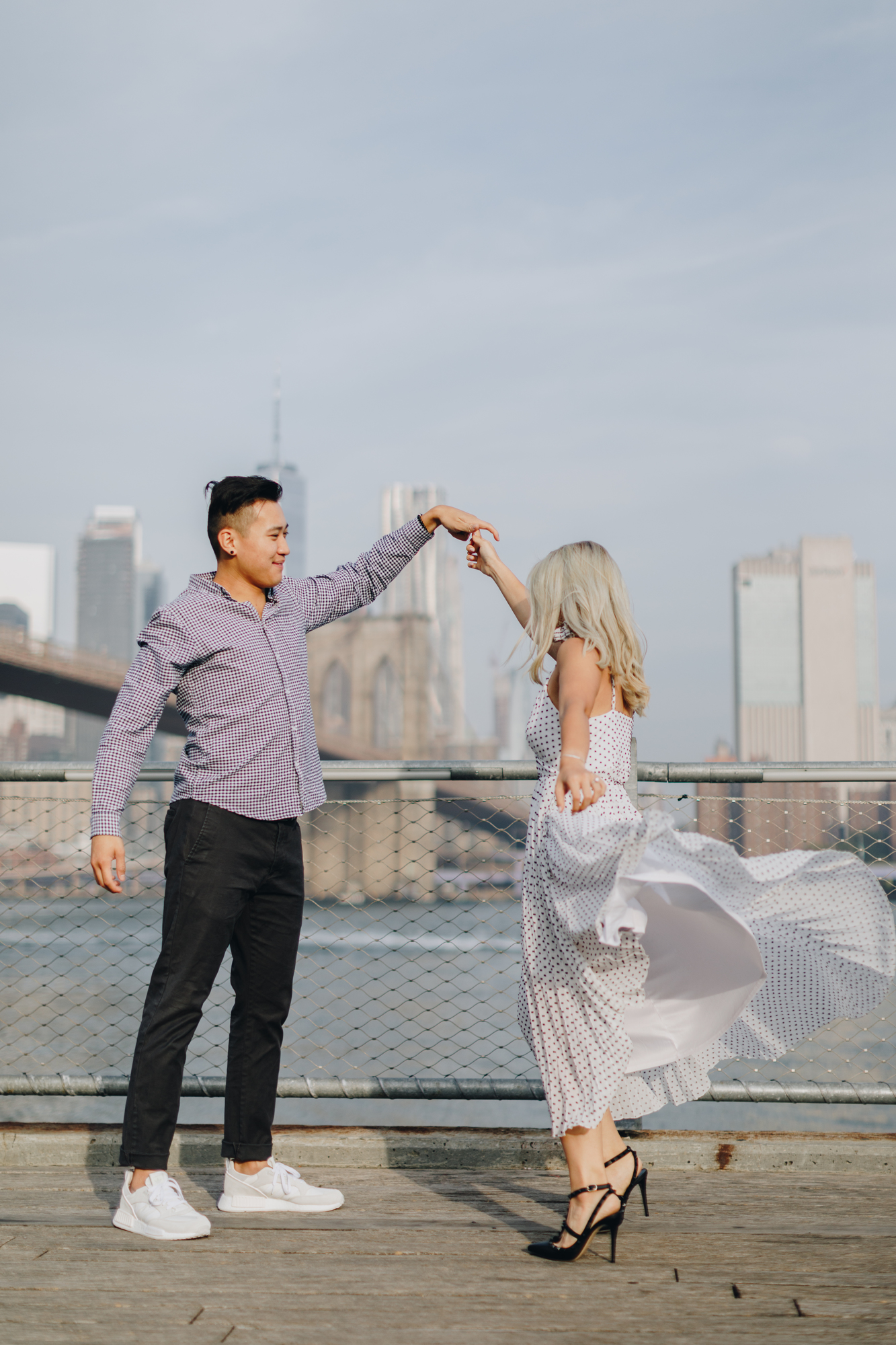 Brooklyn Bridge Park engagement photos on the pier