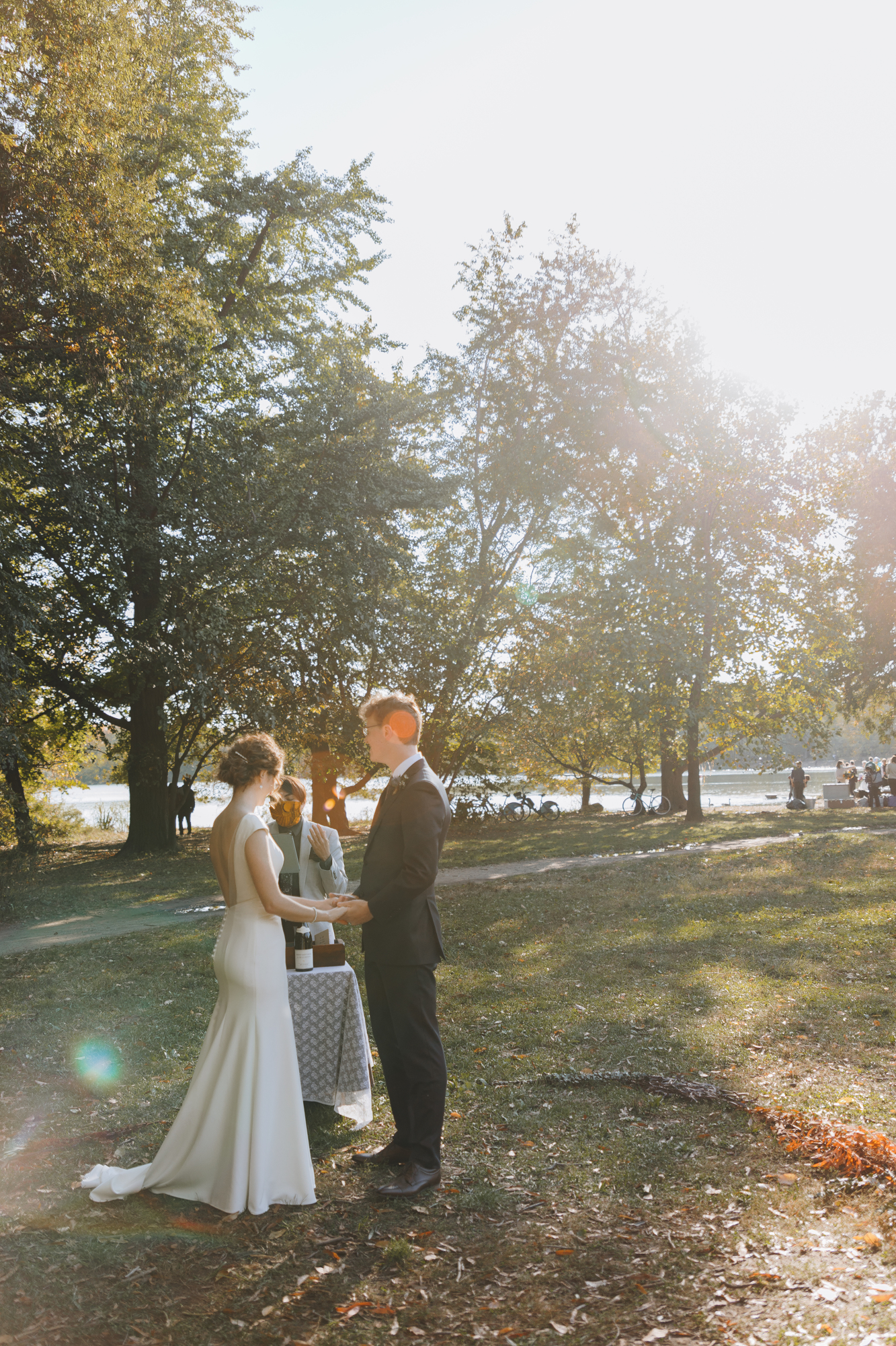 Fall wedding photos in Prospect Park