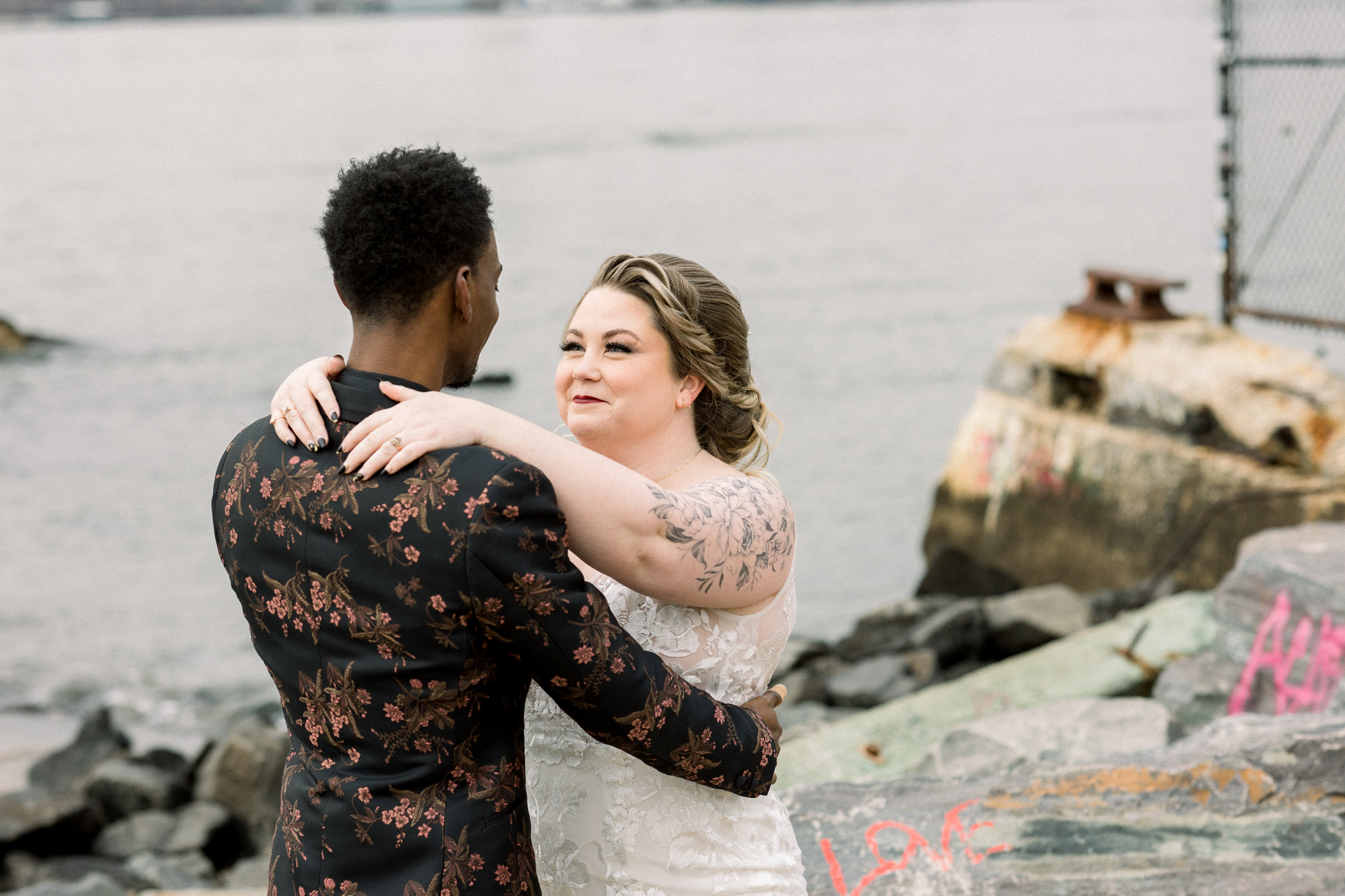 Pretty Wedding Photos in East River State Park