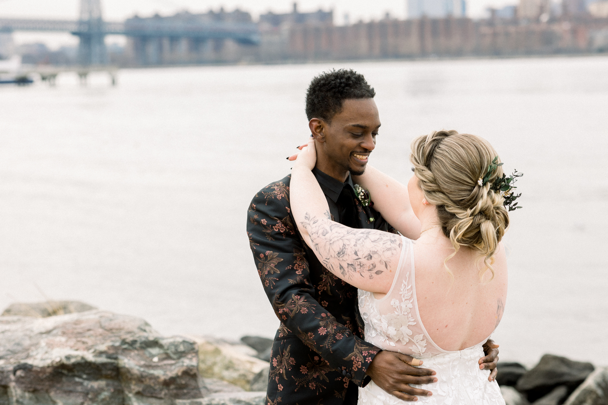 Cute Wedding Photos in East River State Park