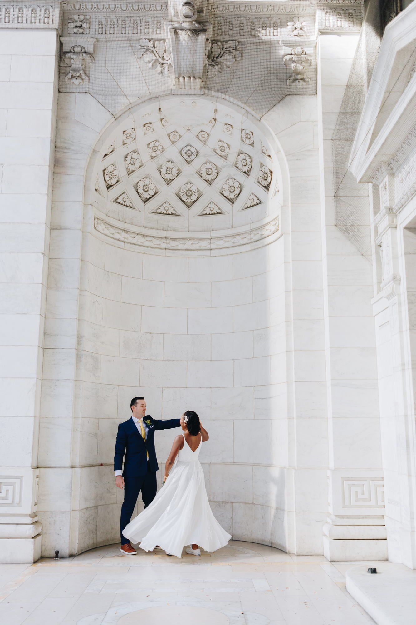 How to hire a New York wedding photographer