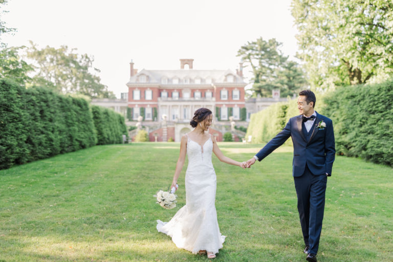 Romantic Summertime Old Westbury Gardens Wedding Photography