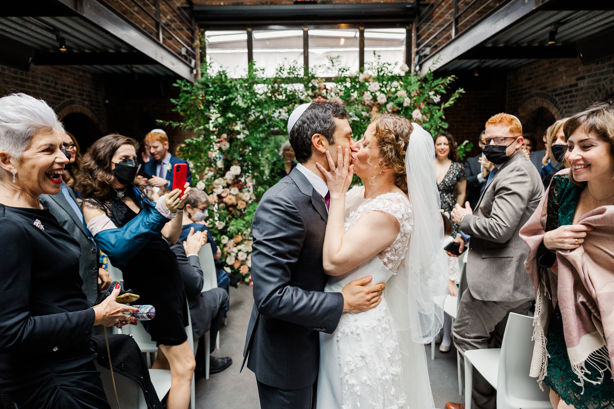 Intimate Long Island City Wedding Photos at The Foundry in Autumn