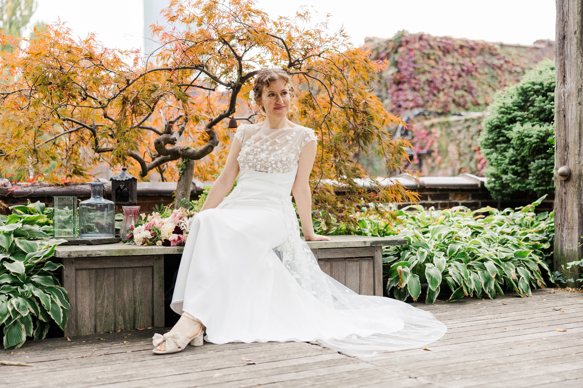 Stunning Fall Wedding Photos at The Foundry in Long Island City