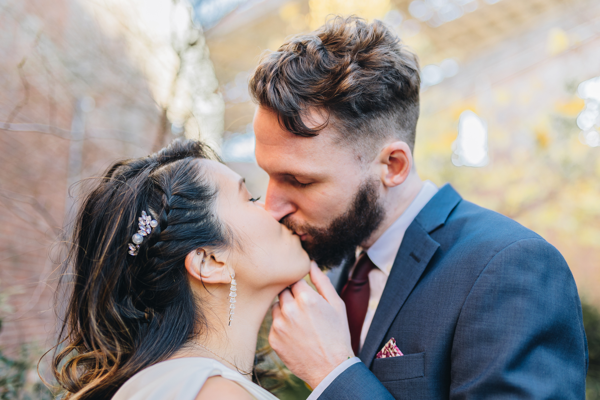 Fun Fall DUMBO Elopement with New York views and foliage