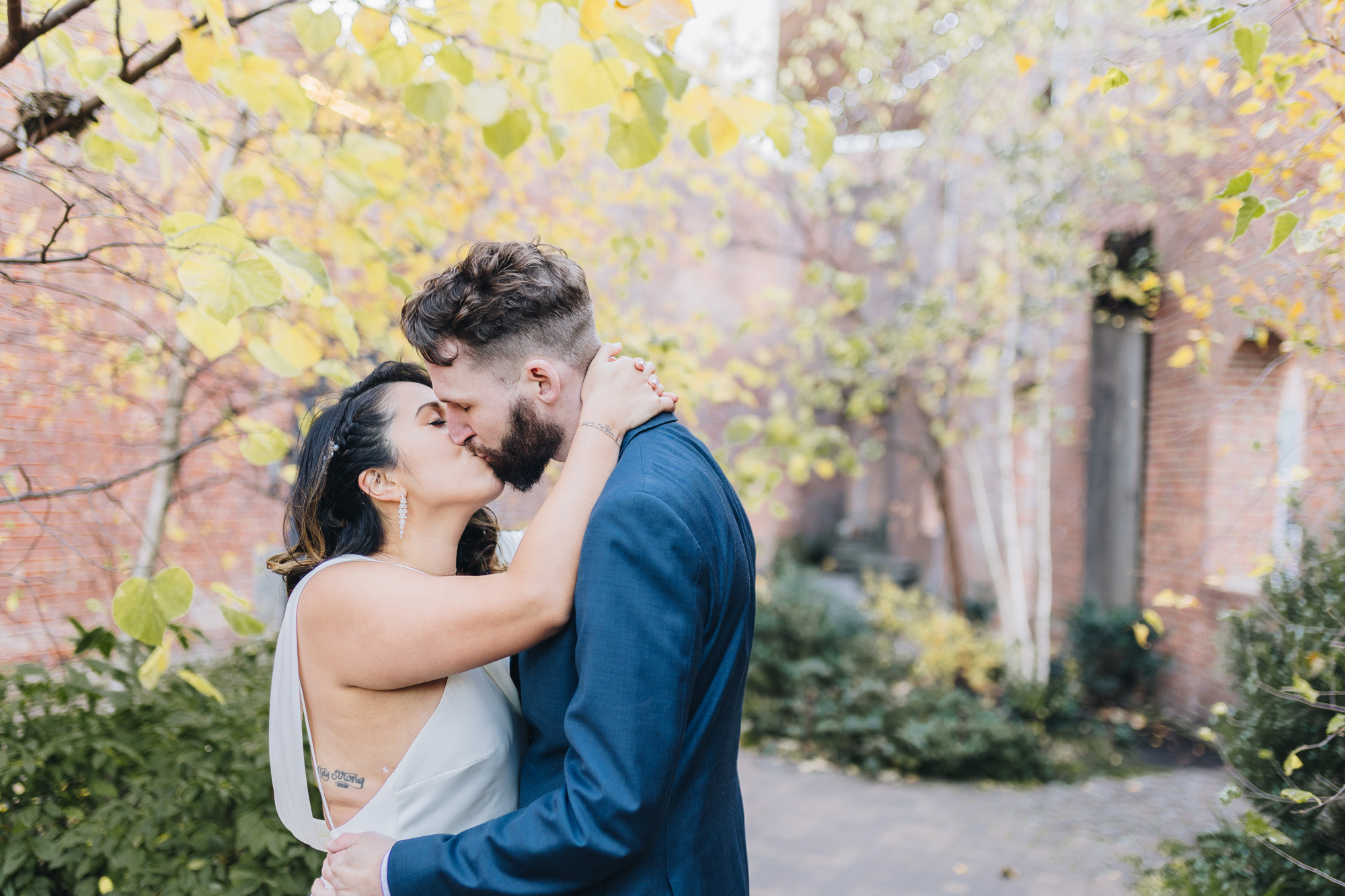 Pretty Fall DUMBO Elopement with New York views and foliage