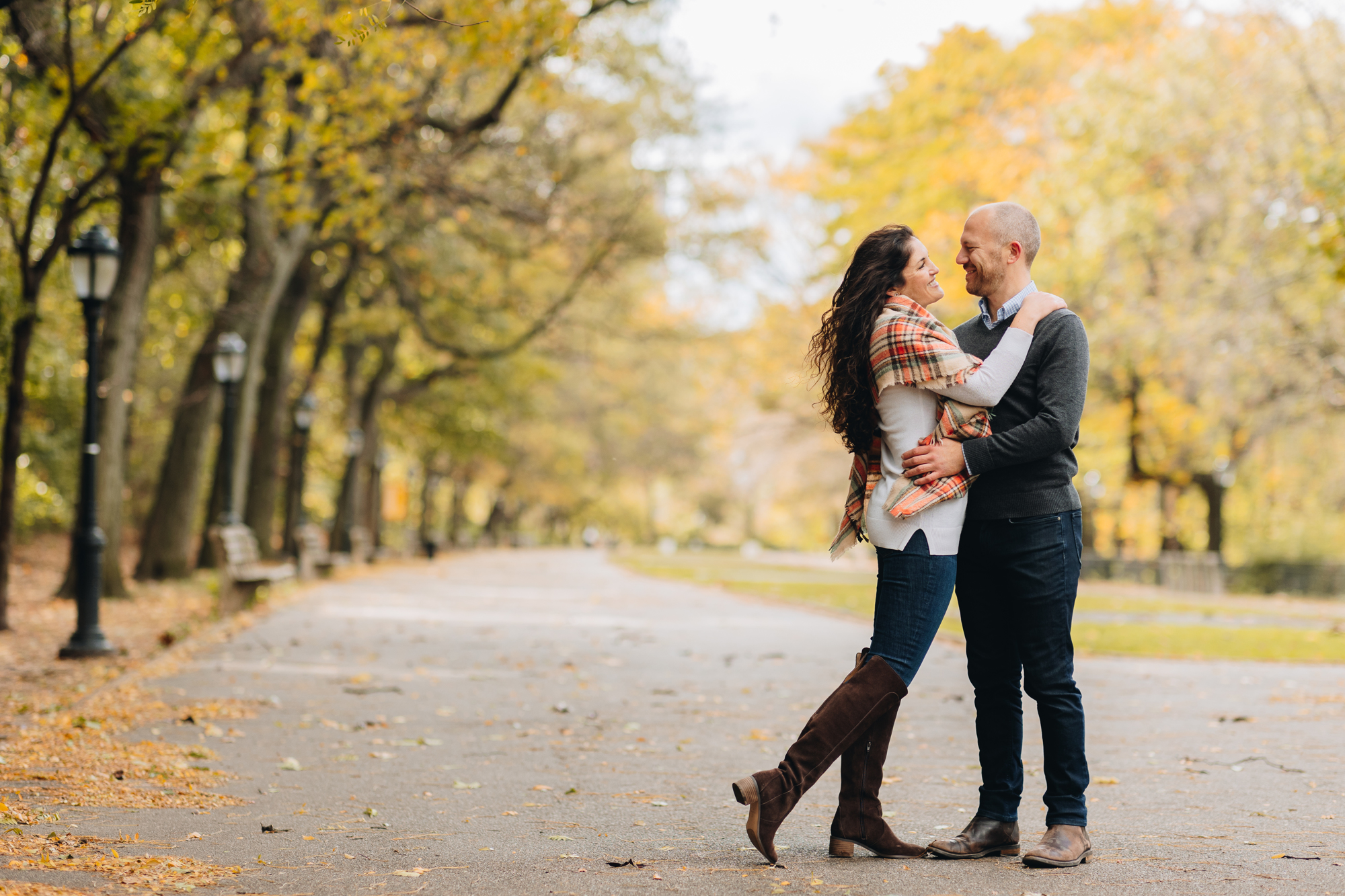 Scenic Fall Riverside Park Engagement Photography