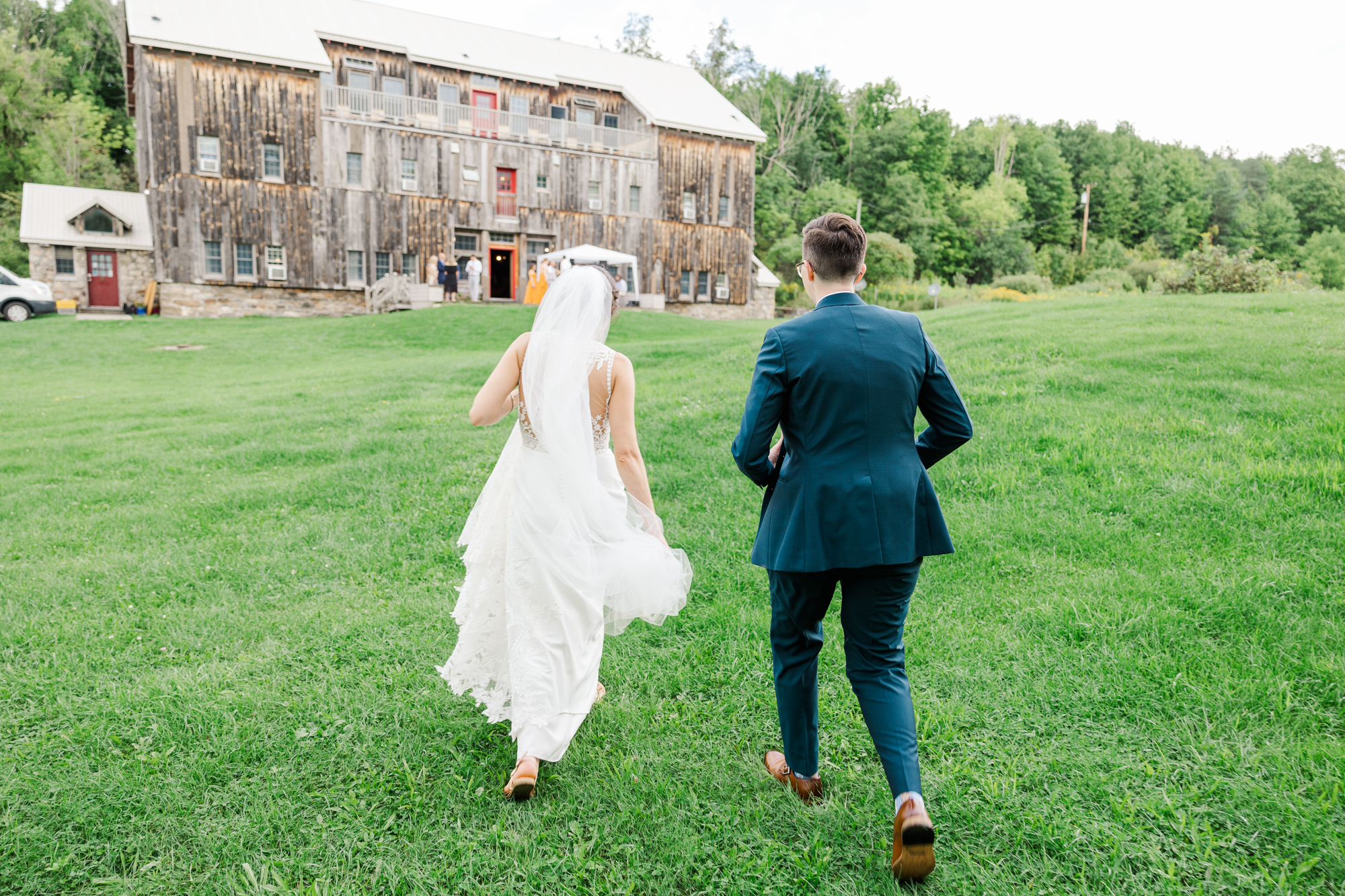 Special Upstate Wedding Photos at Cristman Barn in Ilion, New York