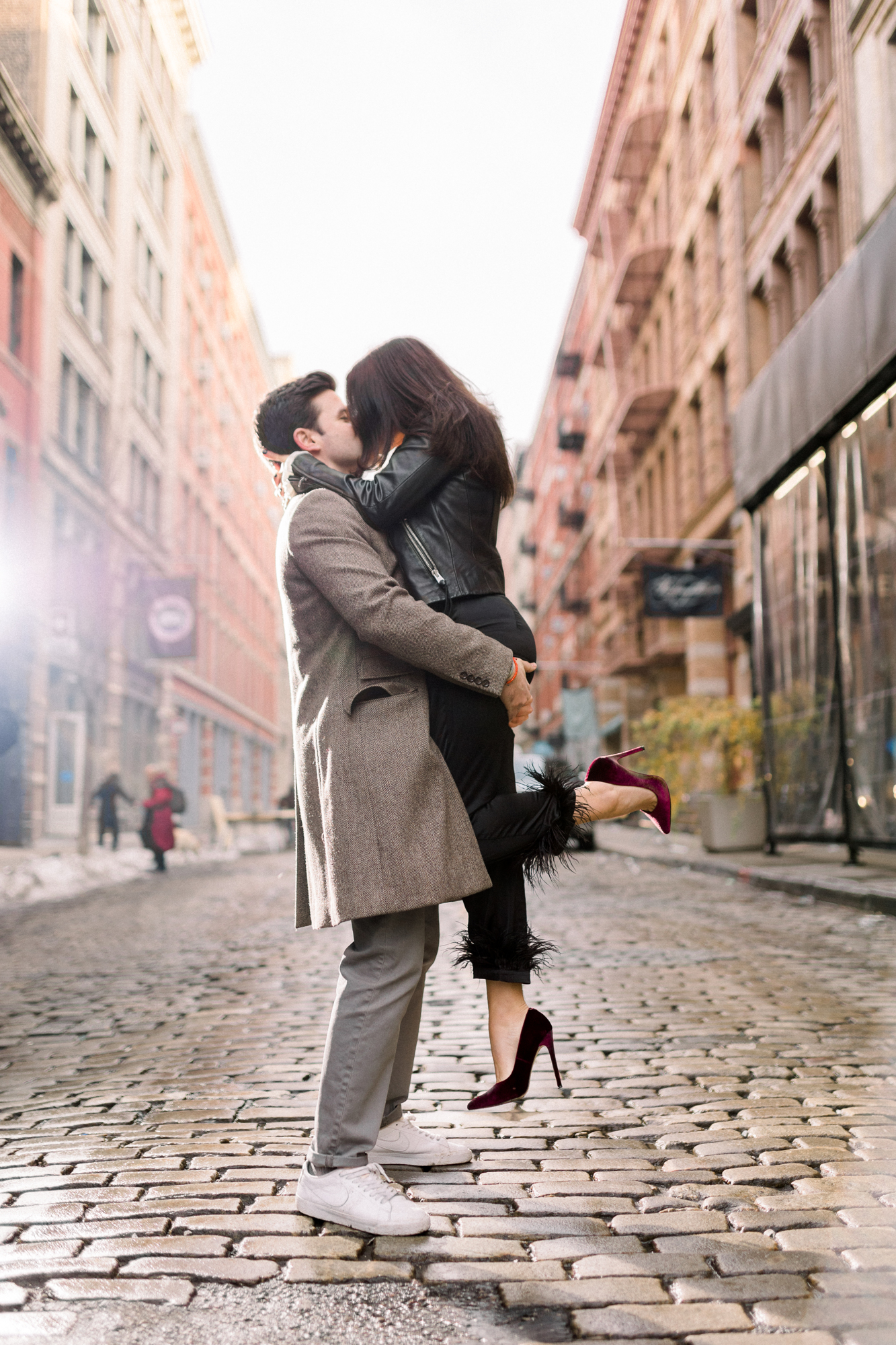 Stunning Engagement Photos in Rainy Soho New York