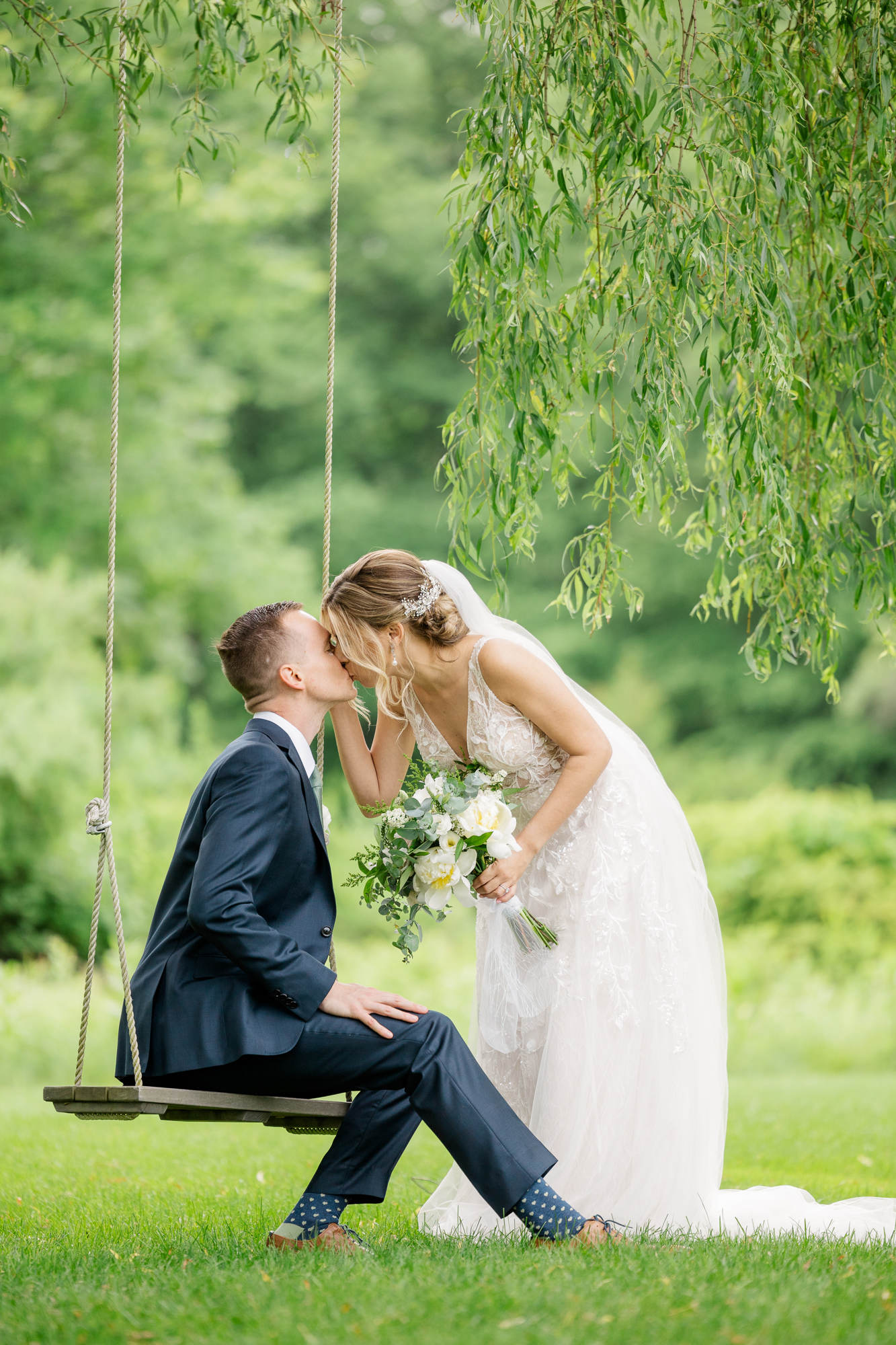 Skillful Ontario Wedding Photographers