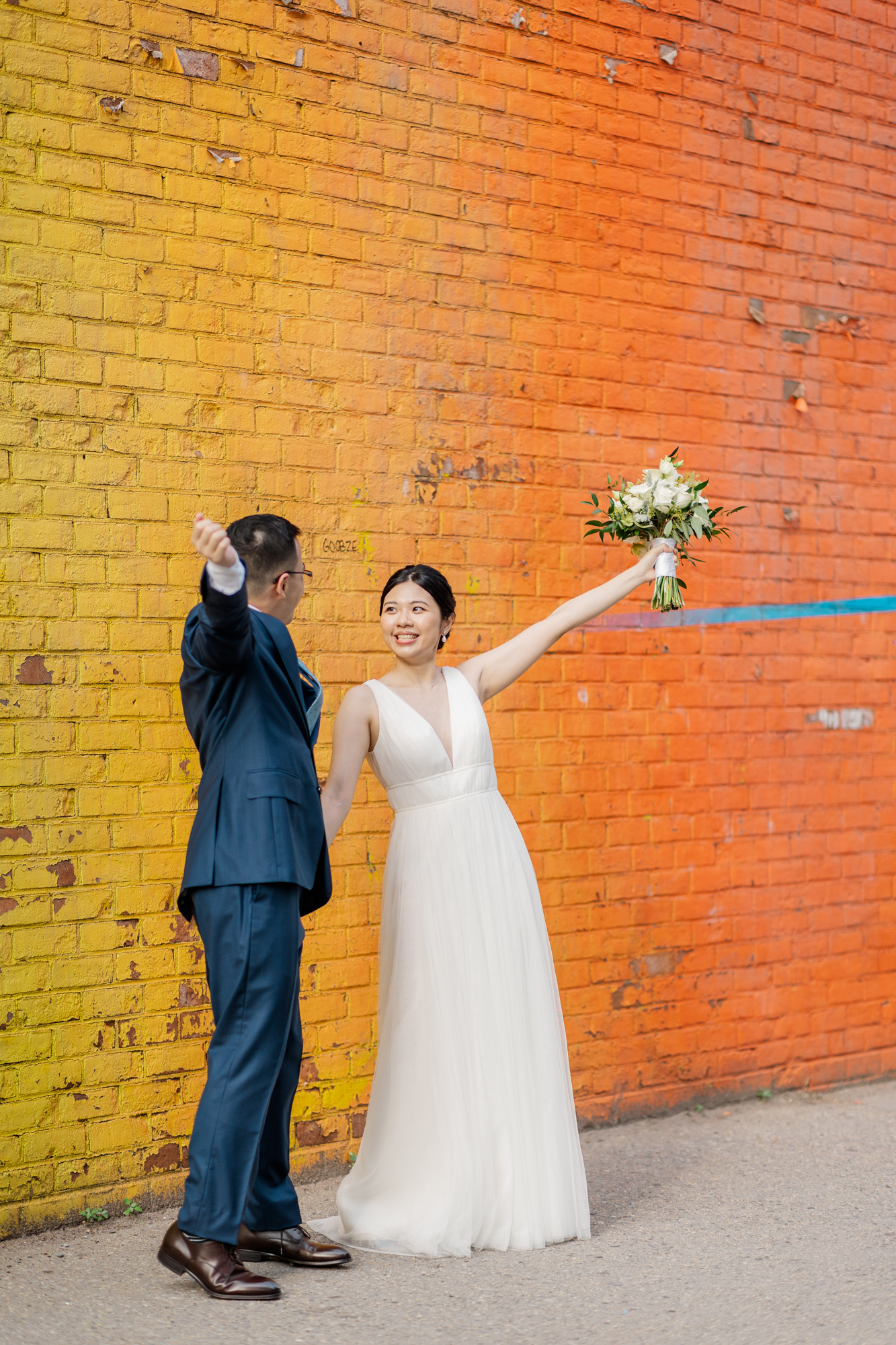 Charming Photos of New York Elopement in DUMBO and Central Park