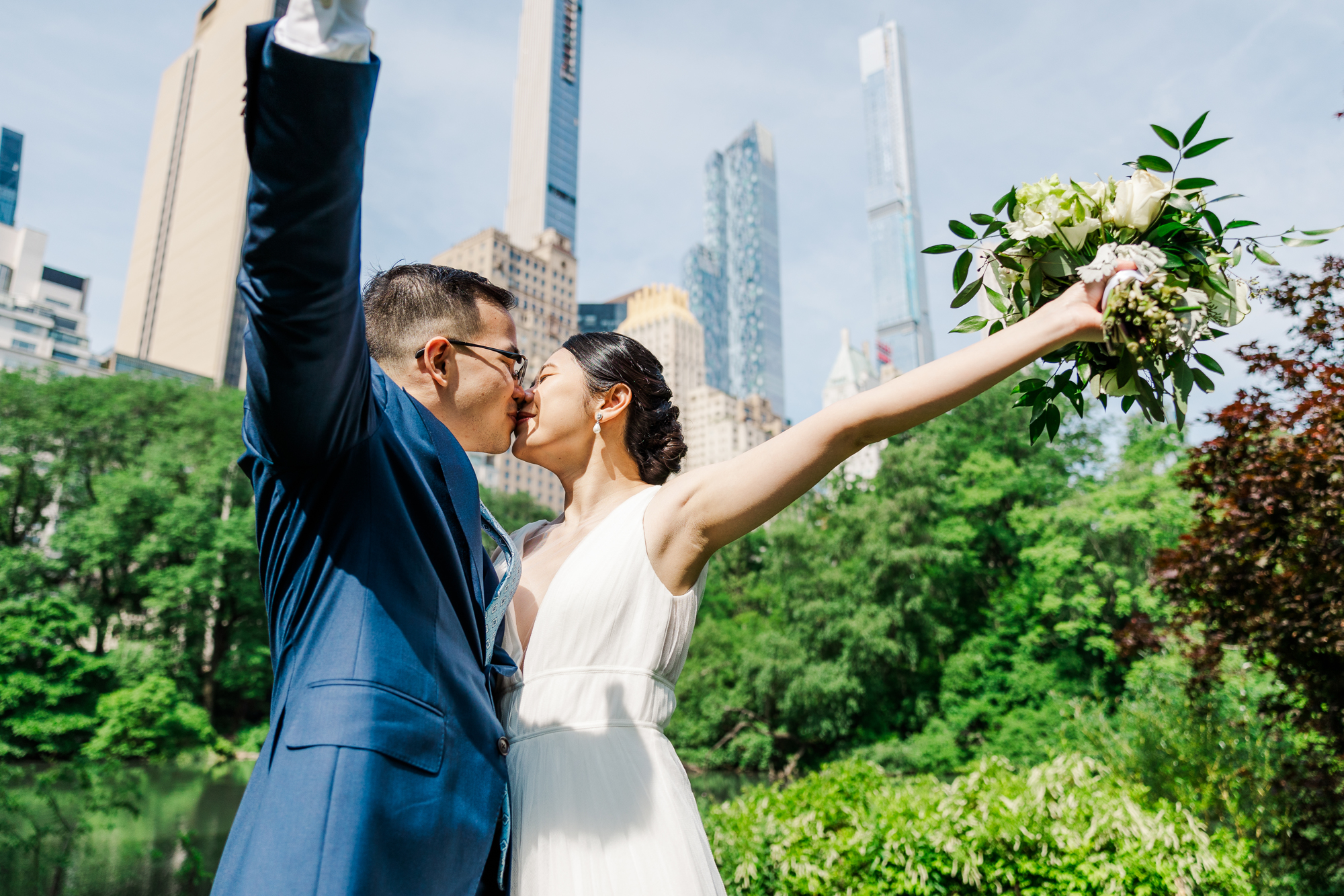 Gorgeous Elopement Photography in New York\'s DUMBO and Central Park