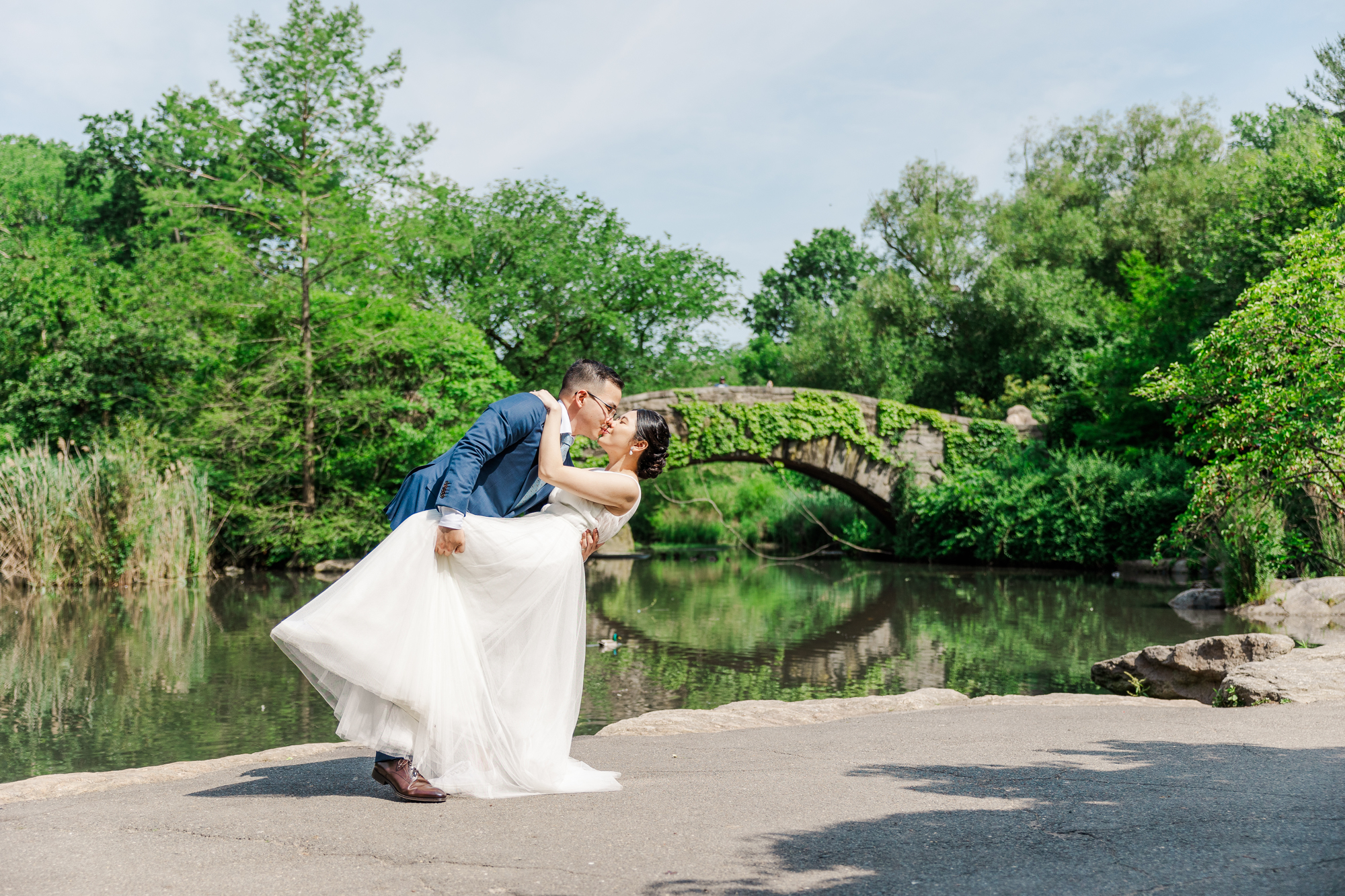 Idyllic Photos of New York Elopement in DUMBO and Central Park