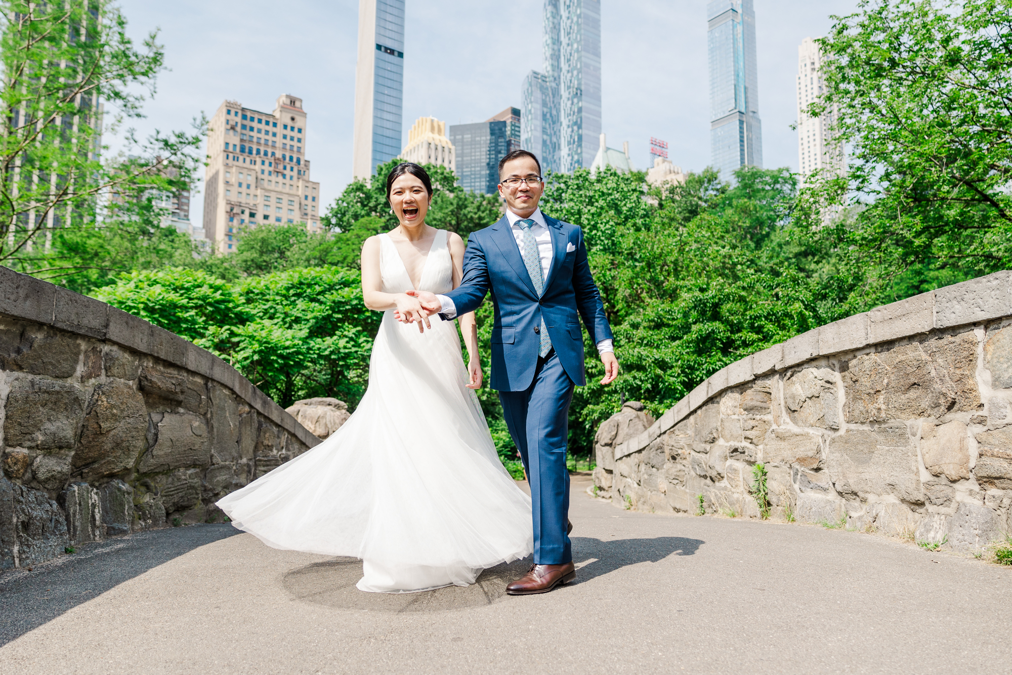 Fantastic Elopement Photography in New York\'s DUMBO and Central Park
