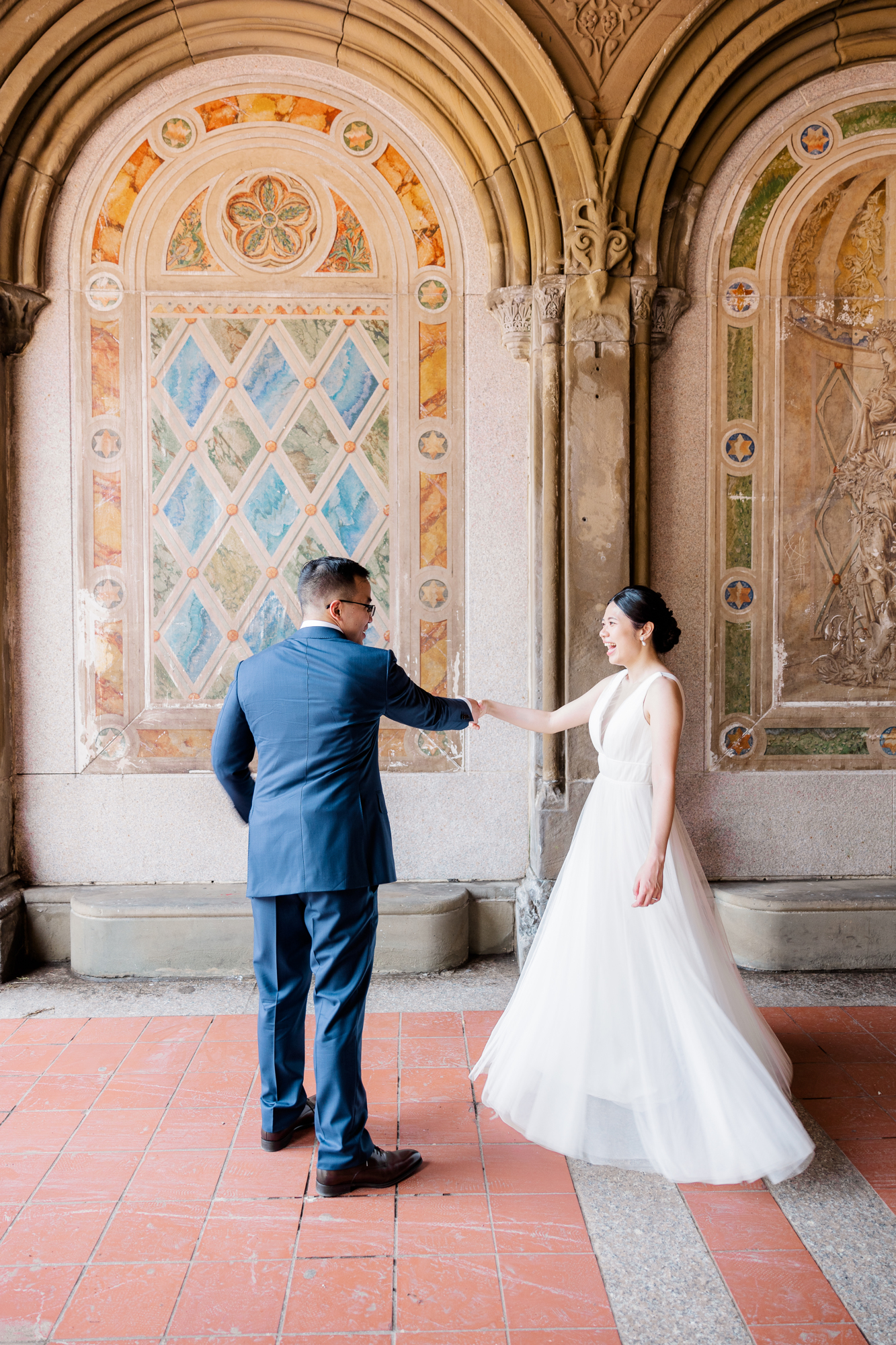 Picturesque Elopement Photography in New York\'s DUMBO and Central Park