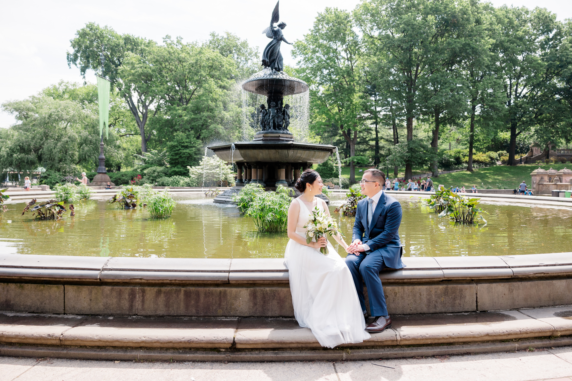 Picturesque Photos of New York Elopement in DUMBO and Central Park