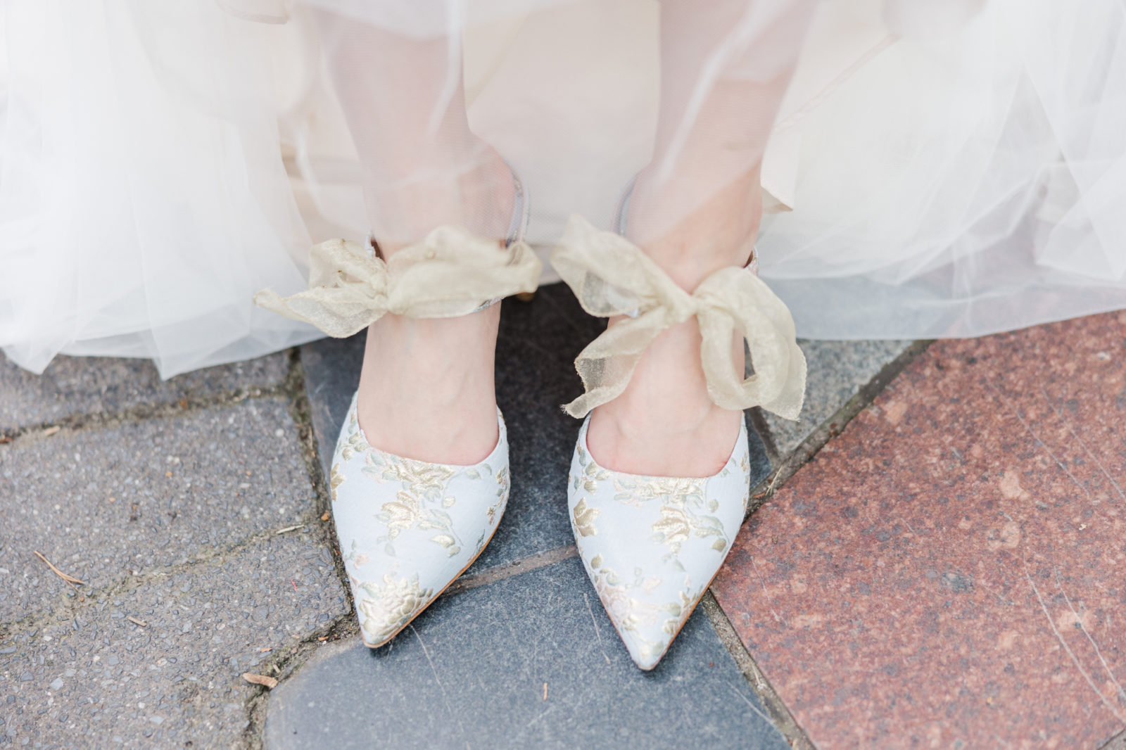 Lush Green Early Morning Summer Central Park Elopement Photos