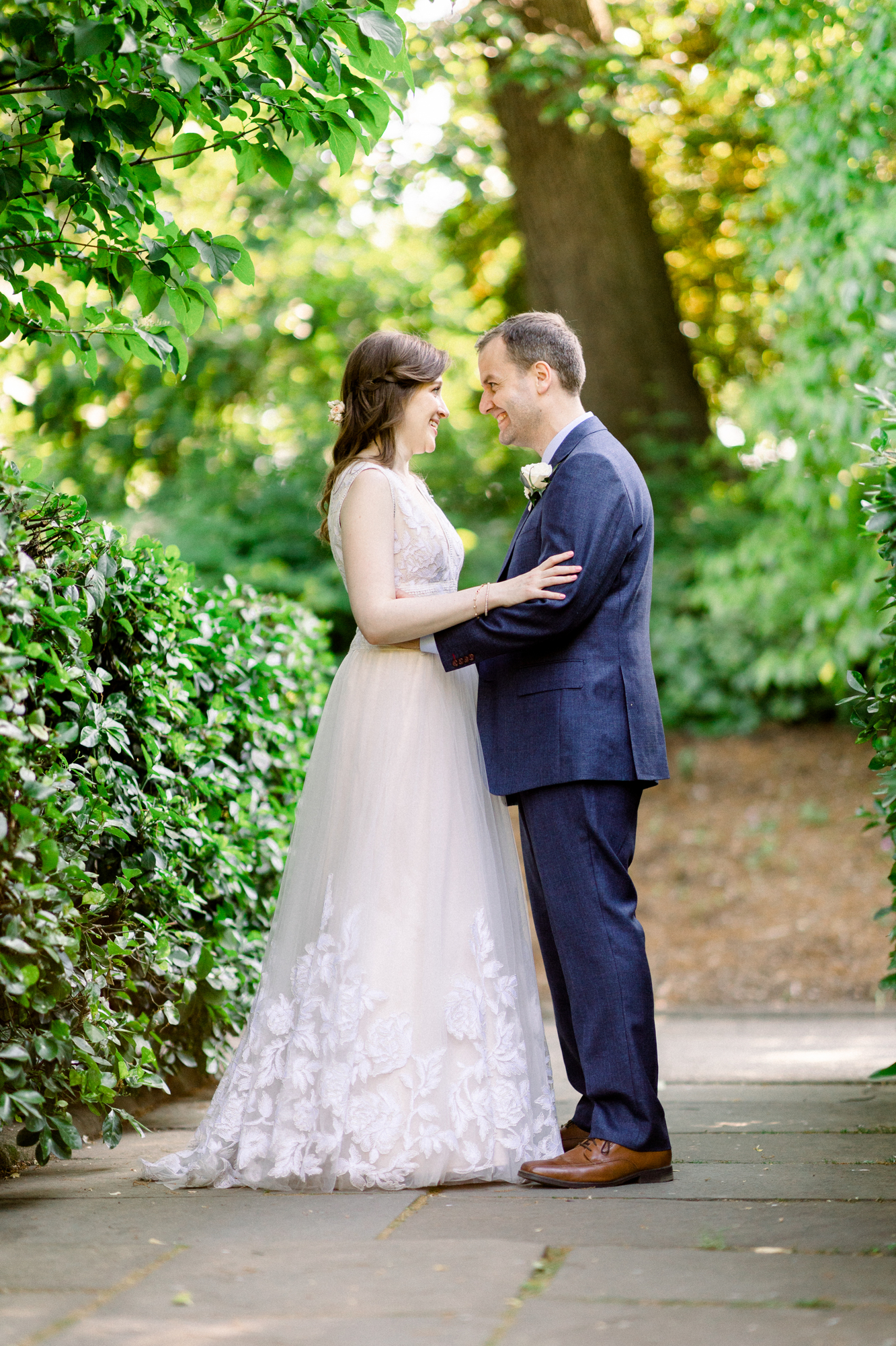Extraordinary Summer Wedding Photos at the Conservatory Garden in Central Park New York
