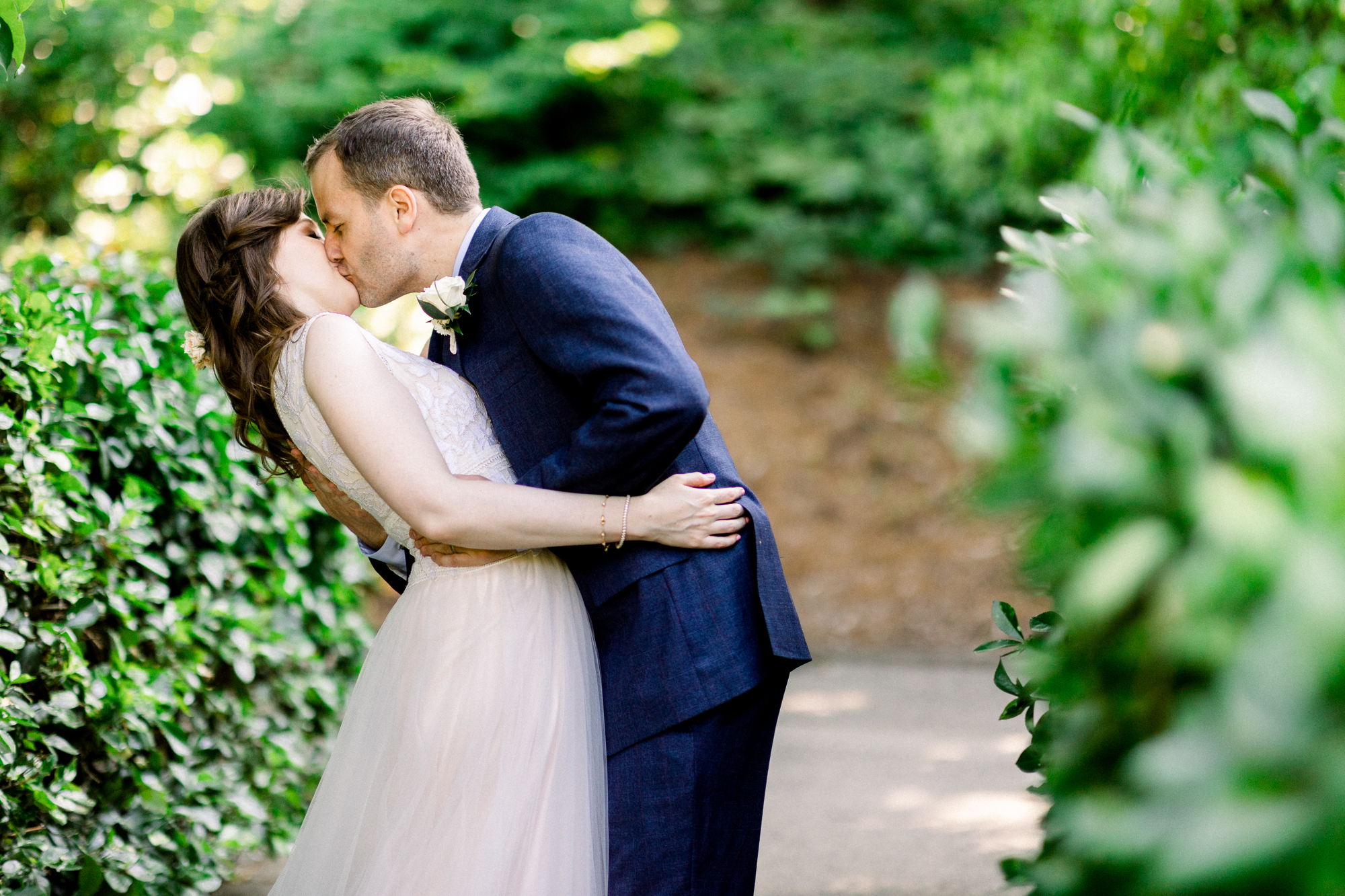 Lovely Summer Wedding Photos at the Conservatory Garden in Central Park New York