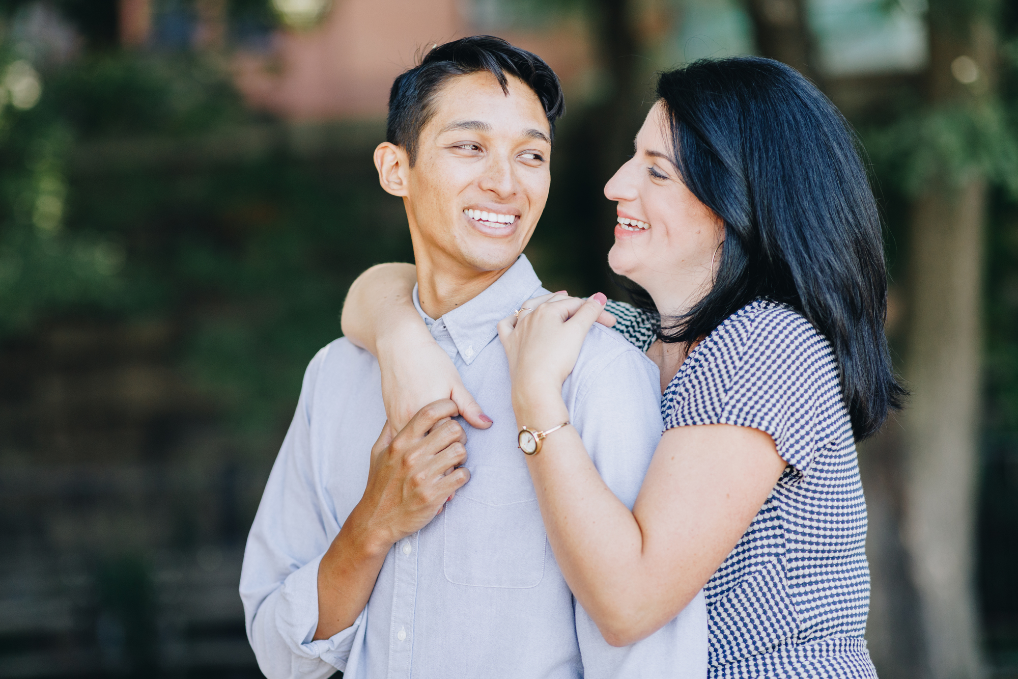 Gorgeous Brooklyn Heights Promenade Engagement Photos in Summery New York
