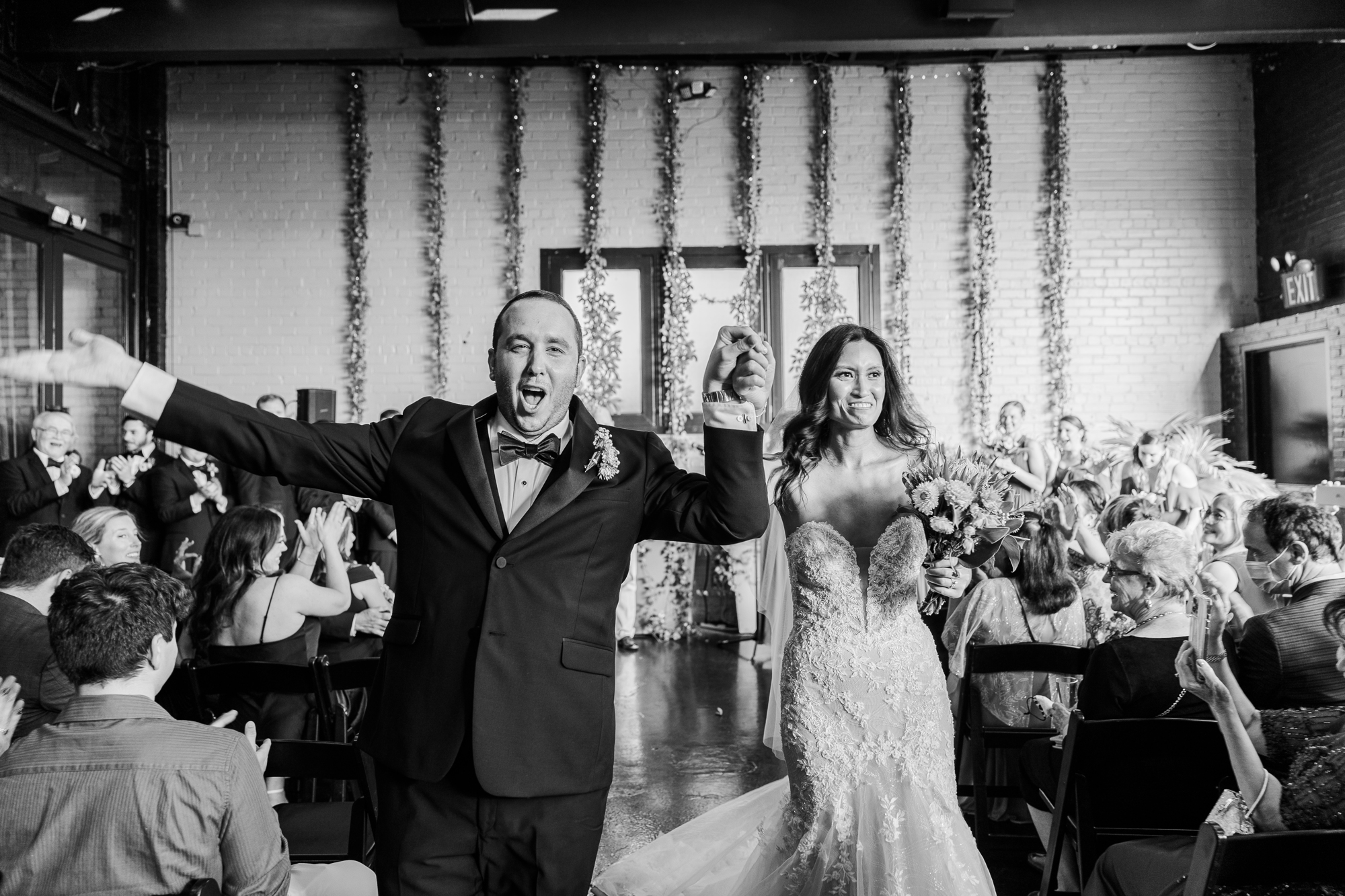 Cheerful Brooklyn Wedding Photos at 501 Union