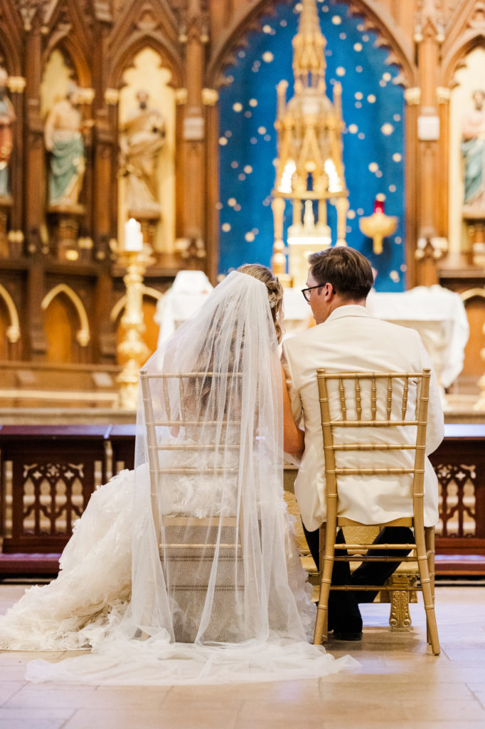 Beautiful Houston Hall Wedding with Old St. Patrick's Cathedral Ceremony