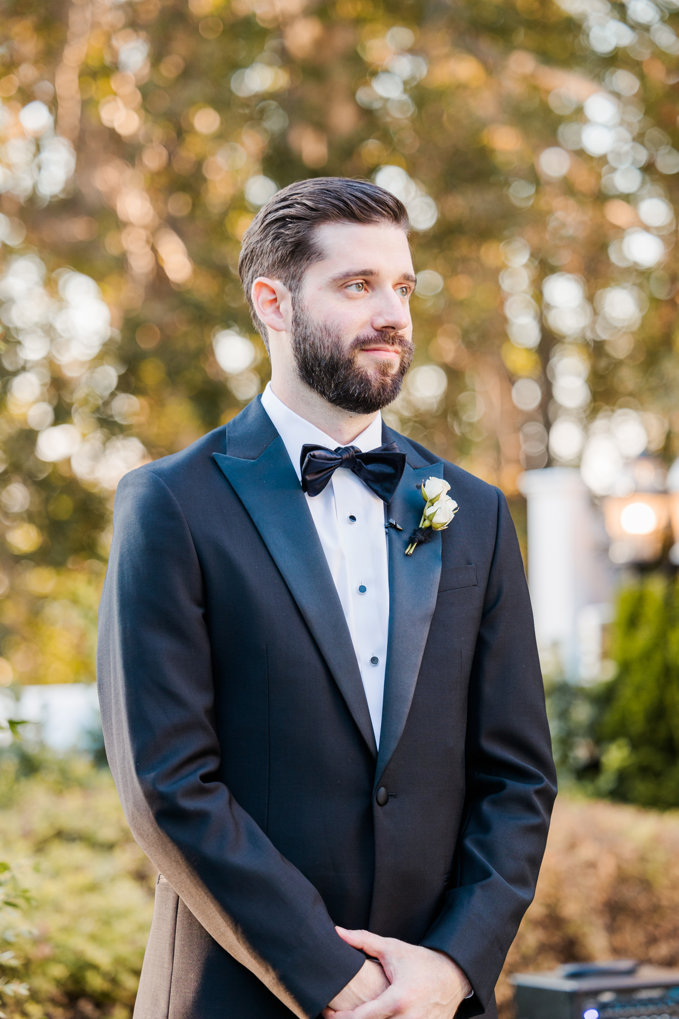 Stylish Sunset Briarcliff Manor Wedding Photos in Autumn in Hudson Valley