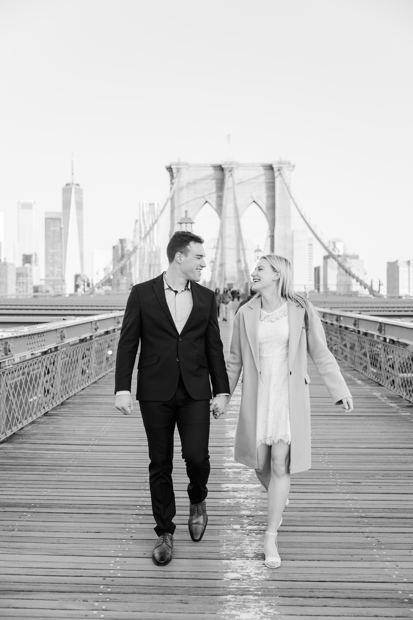 Spectacular Brooklyn Bridge Engagement Photos in Late Fall