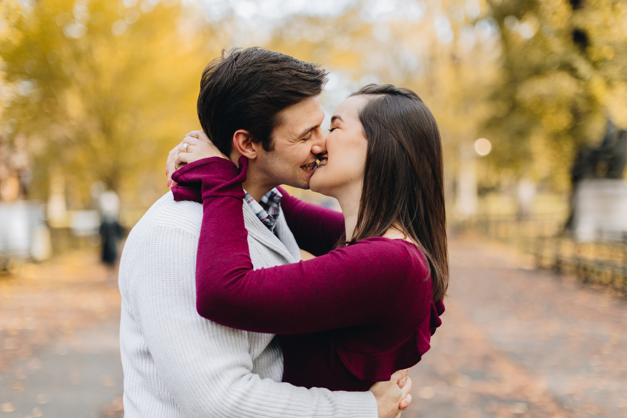 Lovely Fall Engagement Photos in Central Park New York