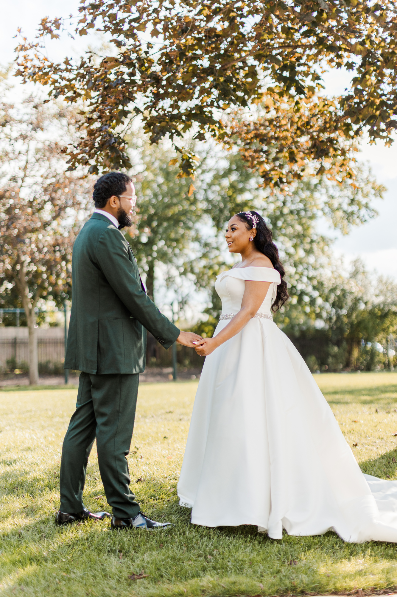 Emotional New Jersey Wedding Photos at Edgewood Country Club in Fall