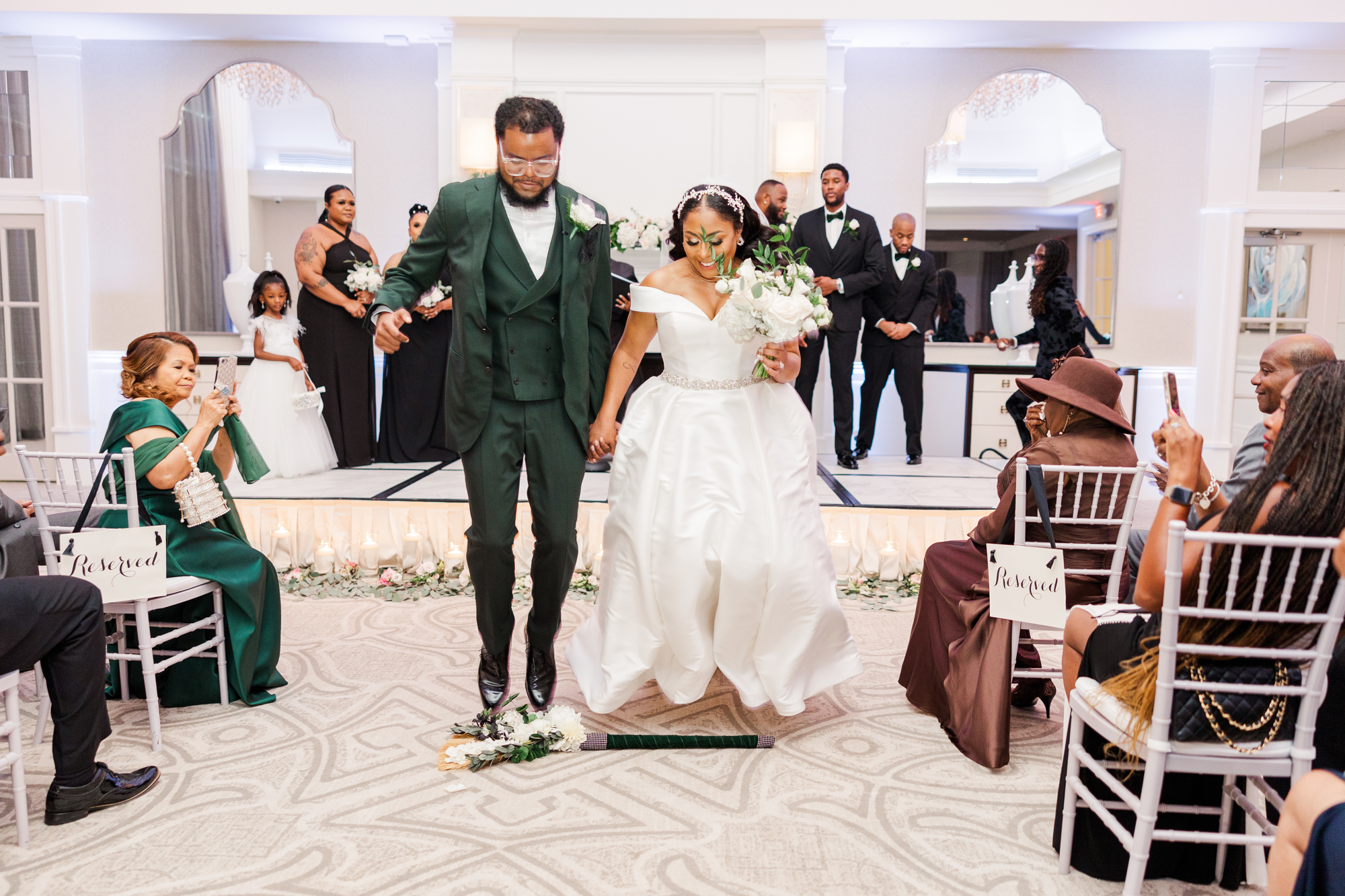 Memorable New Jersey Wedding Photos at Edgewood Country Club in Fall