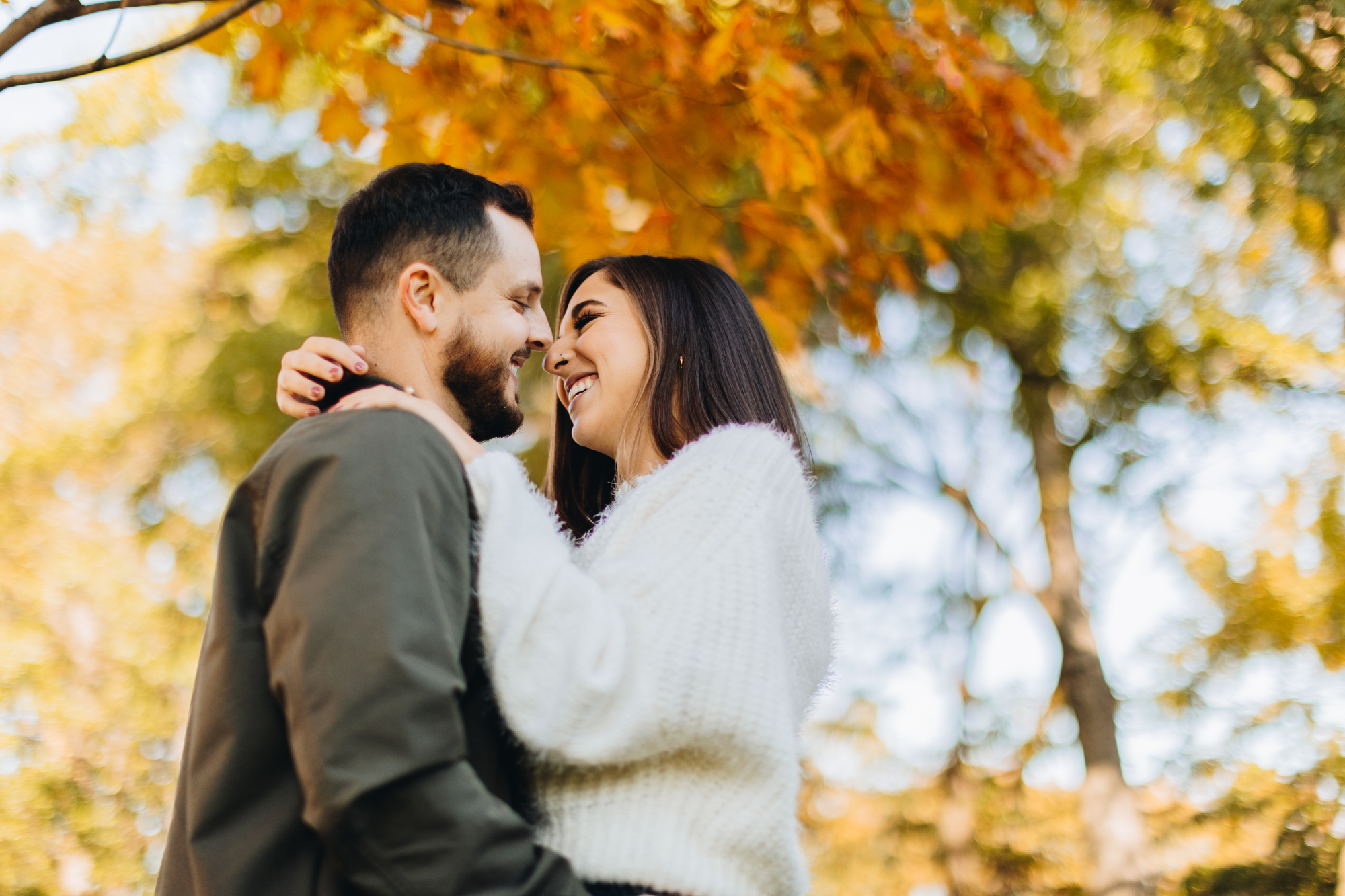 Pretty Fall Engagement Photos in Astoria Park, Queens, New York