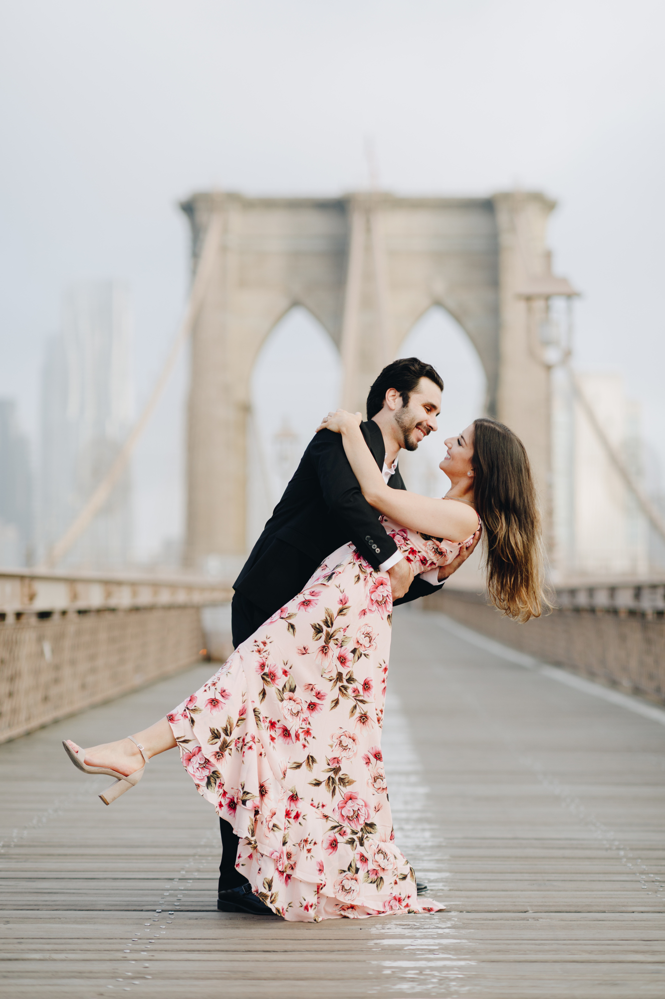 Stylish New York Engagement Photography with Spring Blossoms