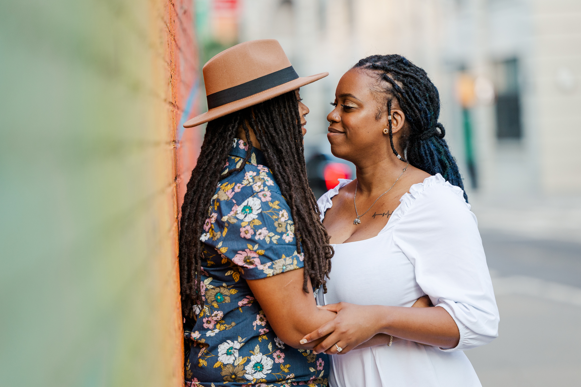 Lovely Summer Engagement Photography in DUMBO