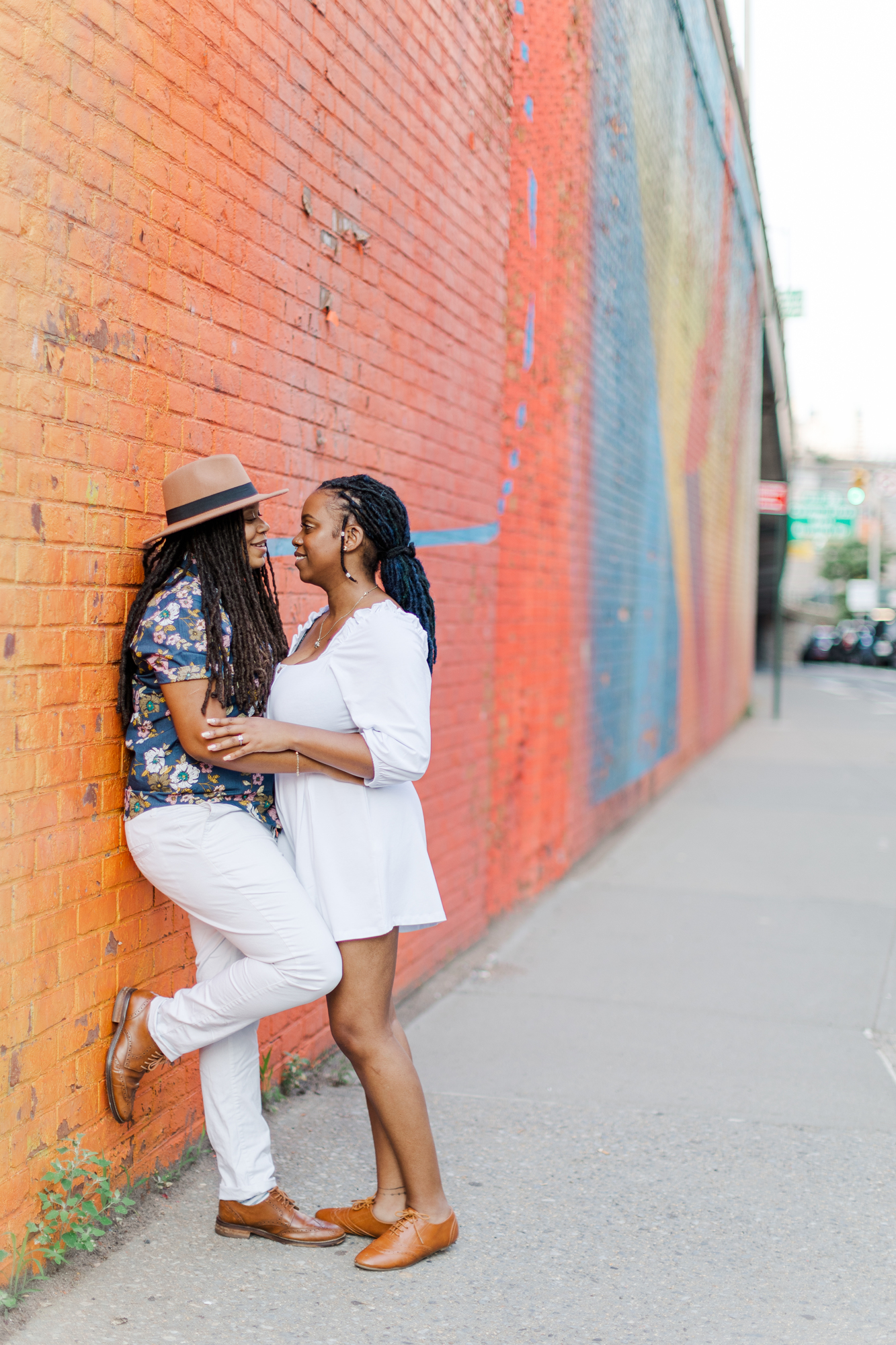 Dreamy Summer Engagement Photography in DUMBO