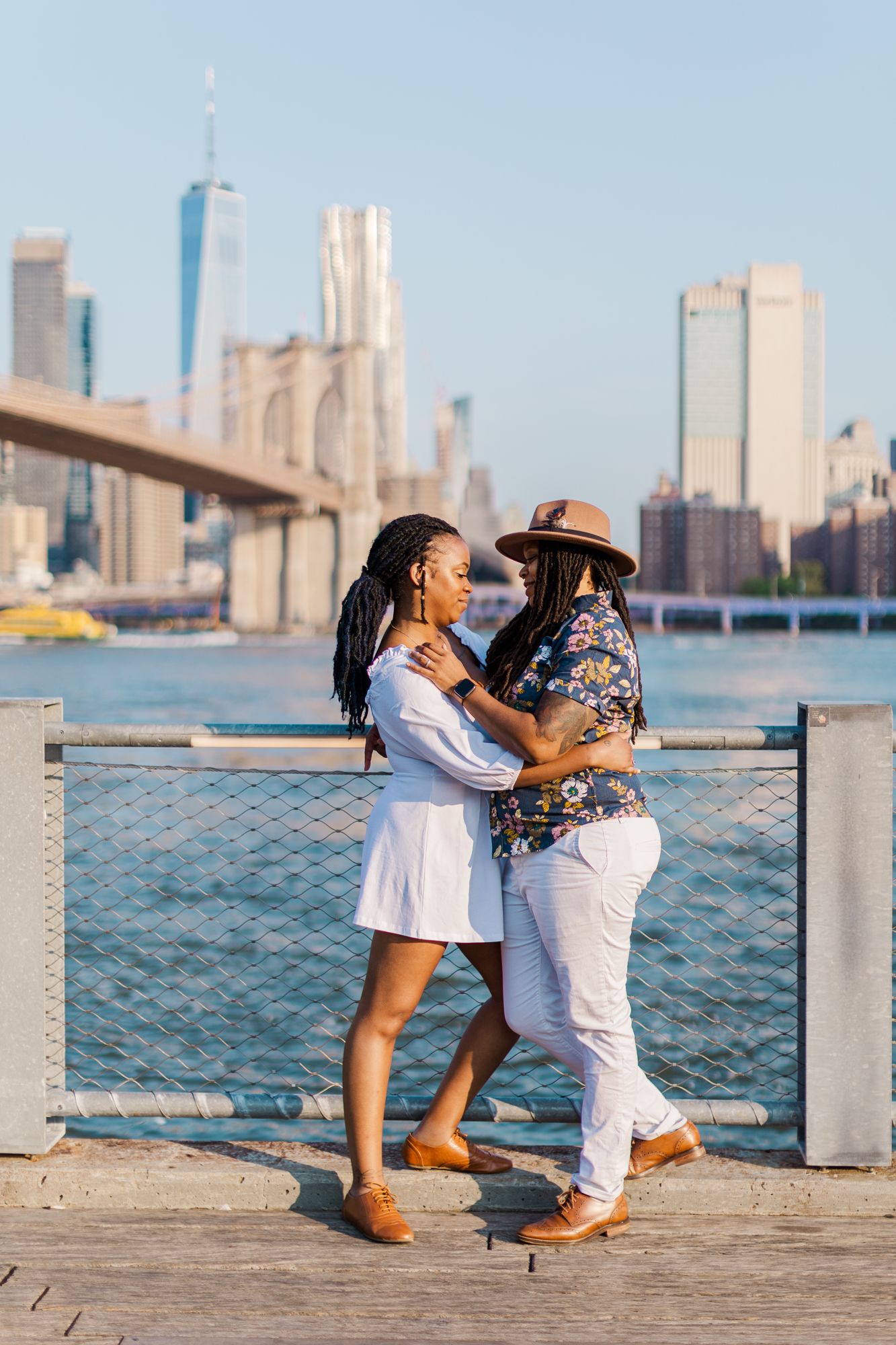 Picturesque Summer Engagement Photography in DUMBO