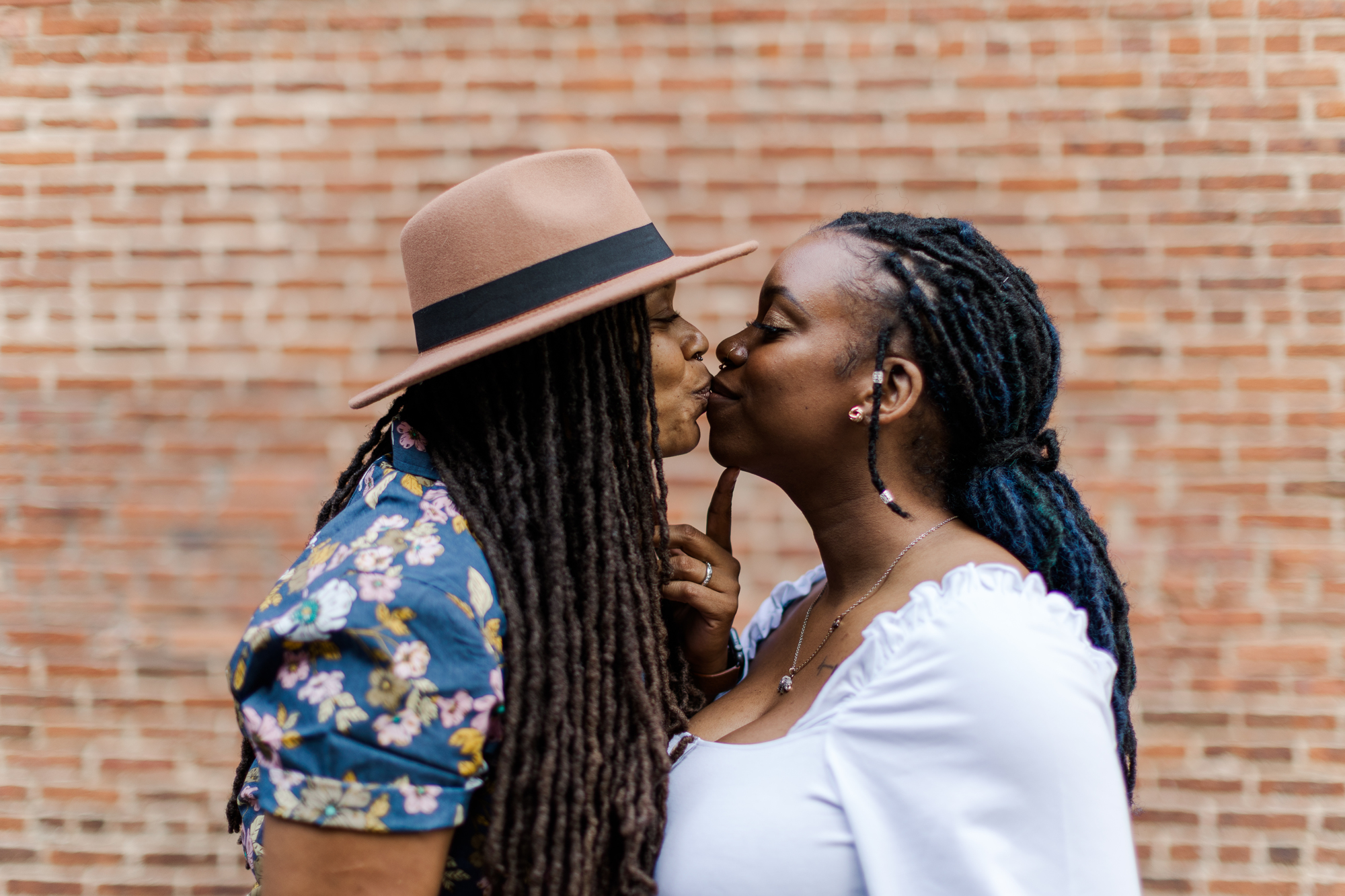 Sweet Summer Engagement Photography in DUMBO