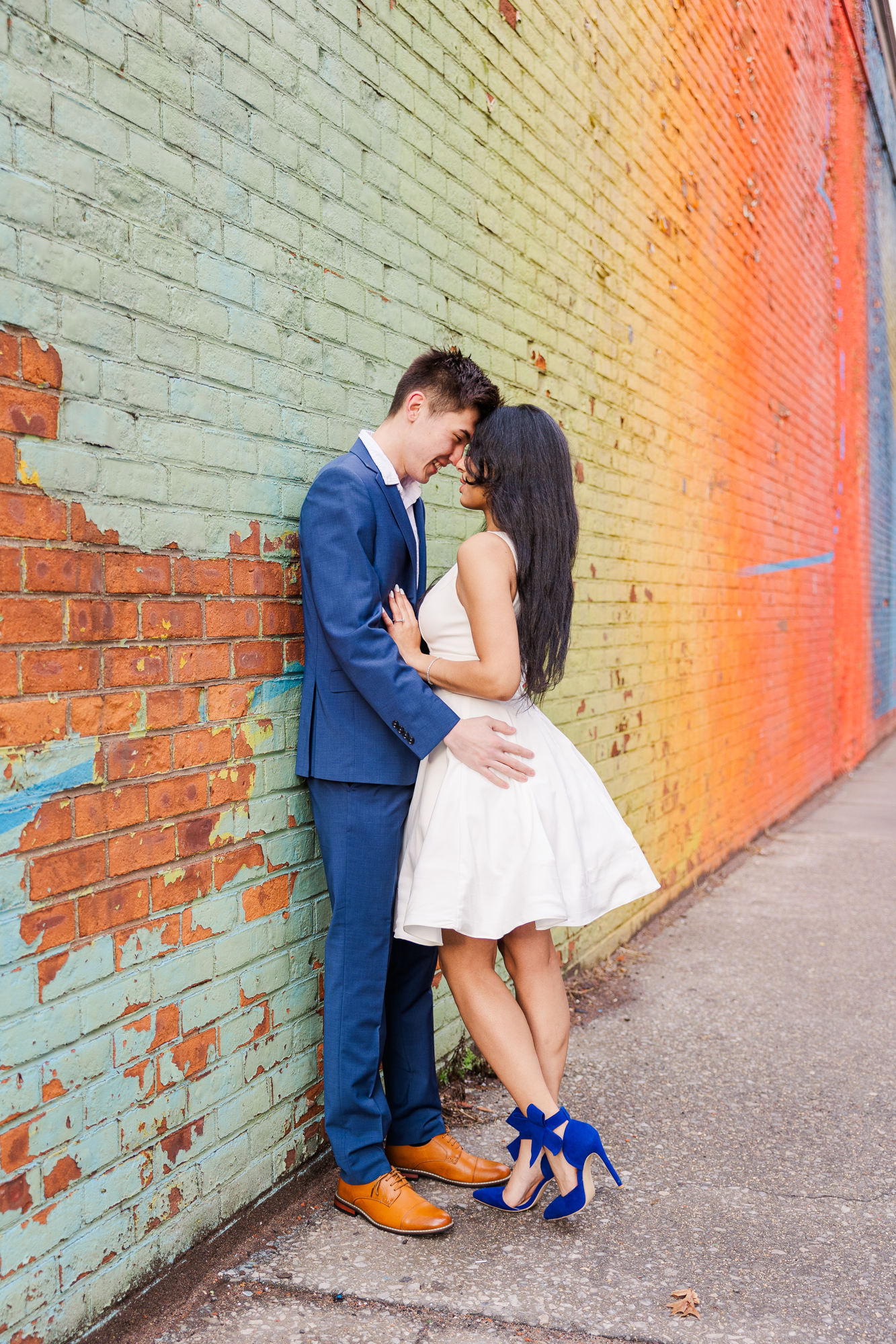 Colorful Spring Engagement Photography in DUMBO