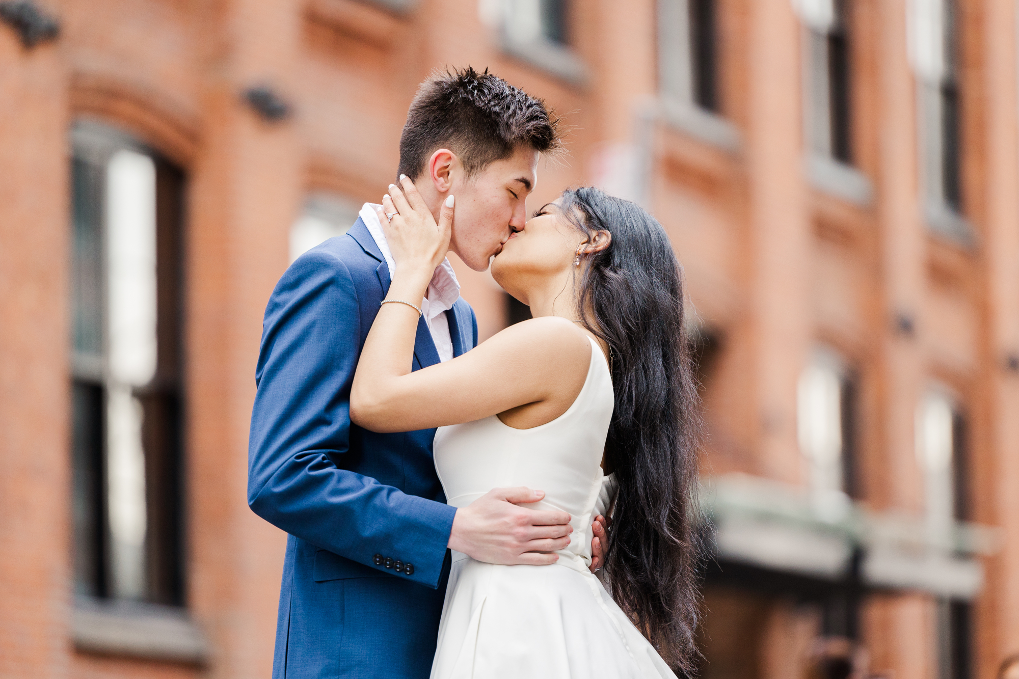 Romantic Spring Engagement Photography in DUMBO