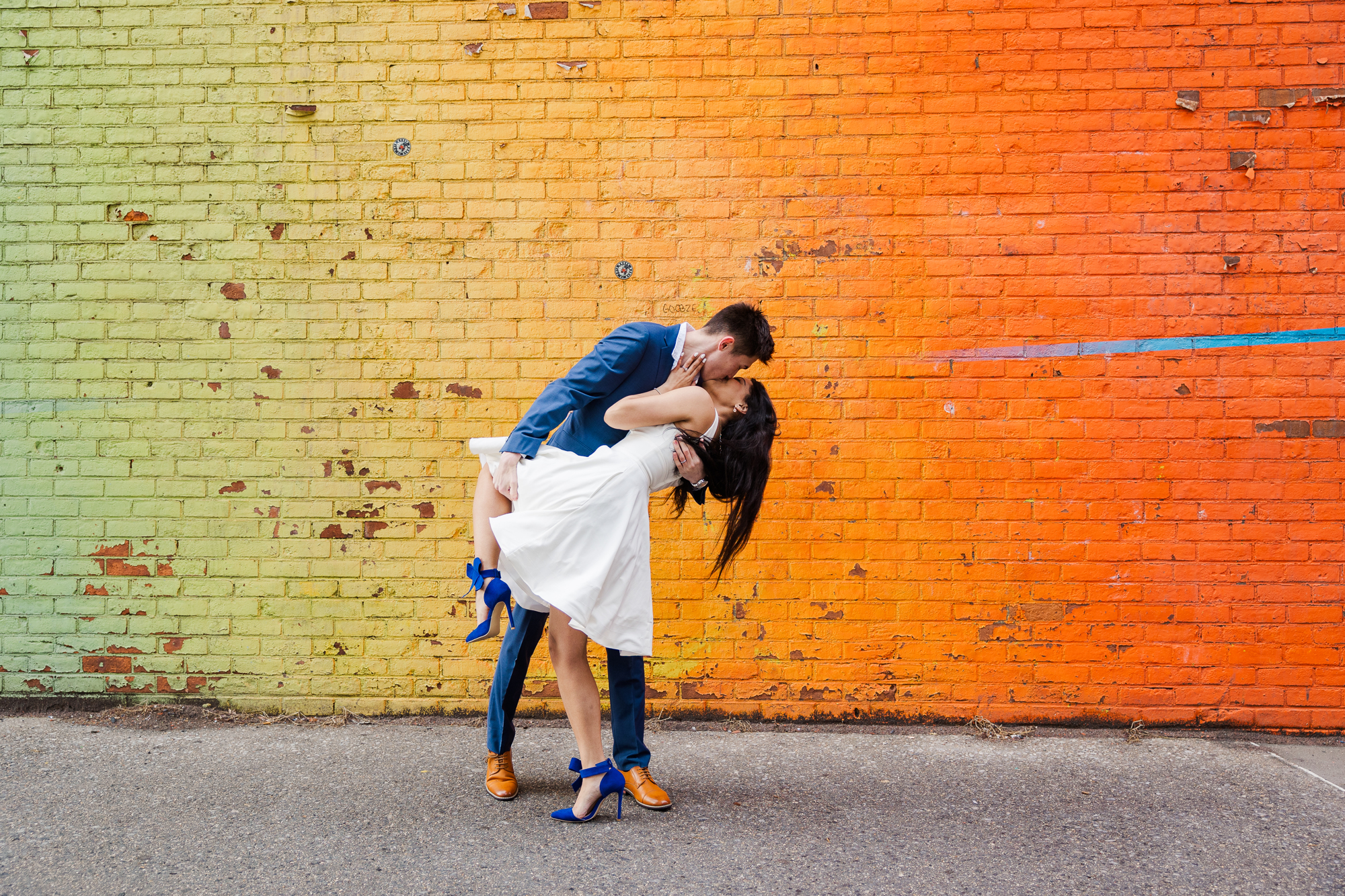 Vibrant Spring Engagement Photography in DUMBO