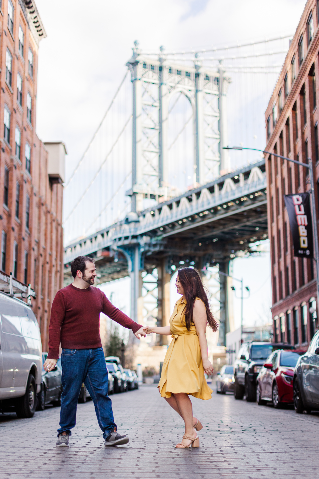 Dazzling Brooklyn Bridge Engagement Photography with Matching Outfits