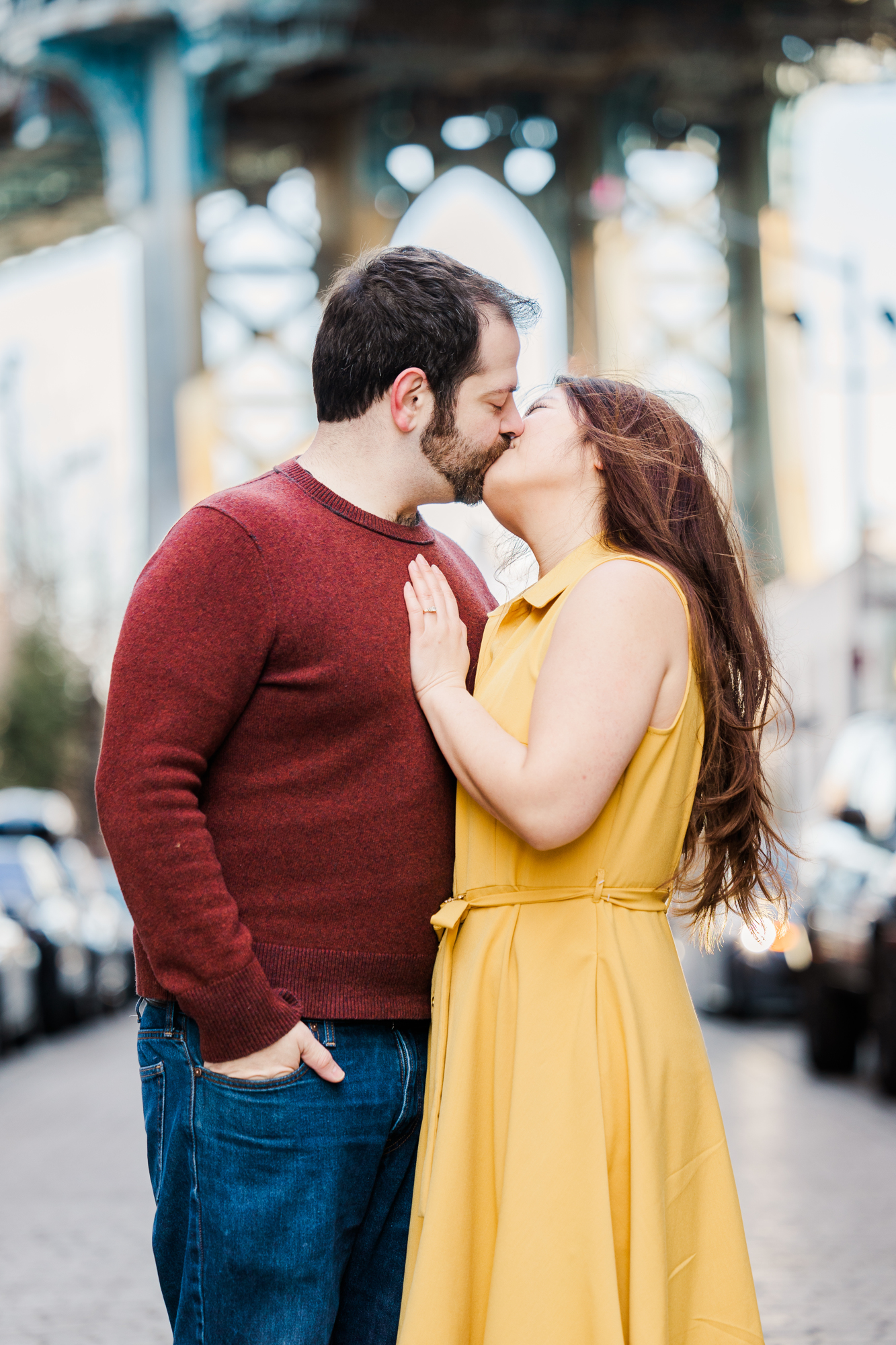 Fabulous Brooklyn Bridge Engagement Photography with Matching Outfits