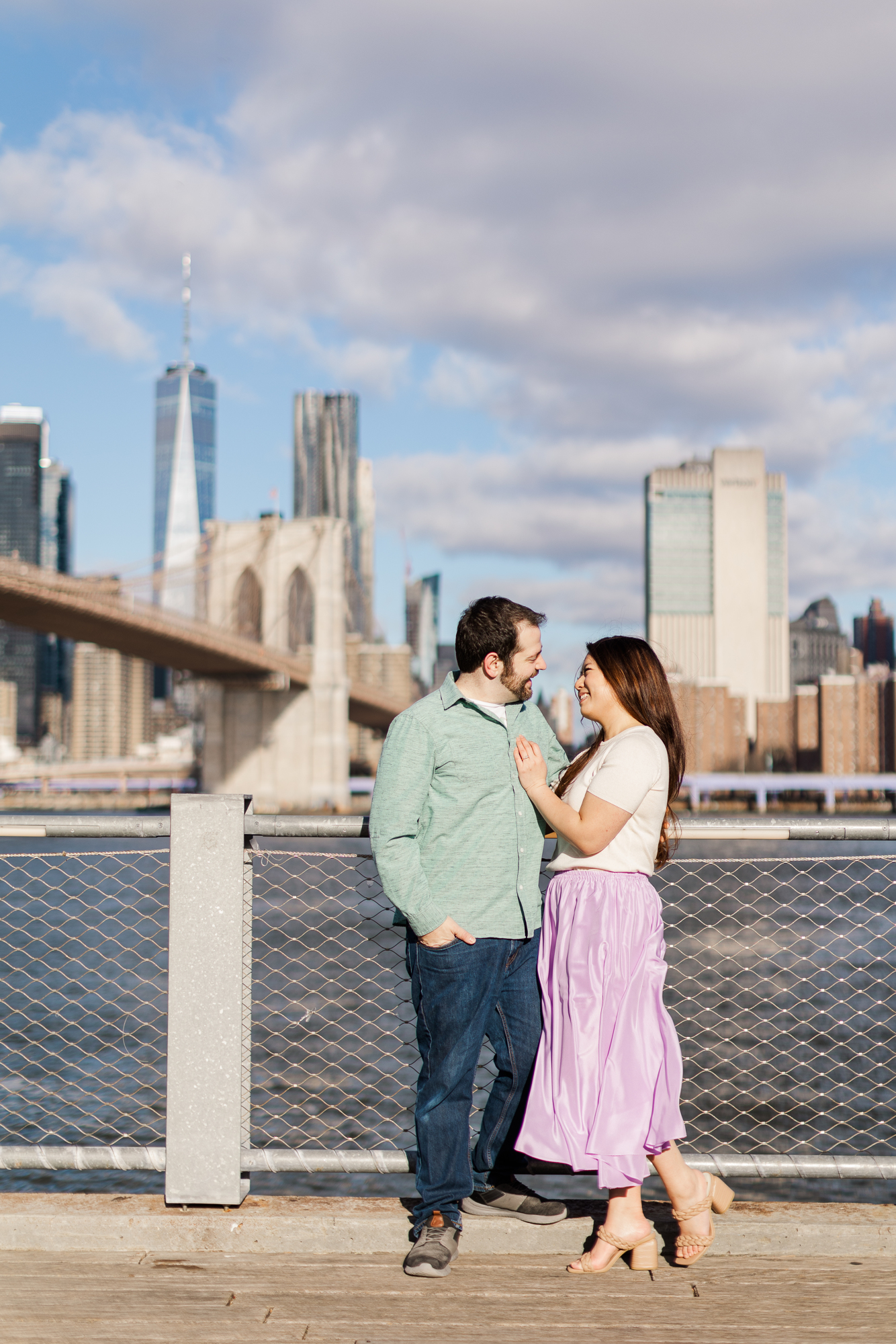 Picturesque Brooklyn Bridge Engagement Photography with Matching Outfits