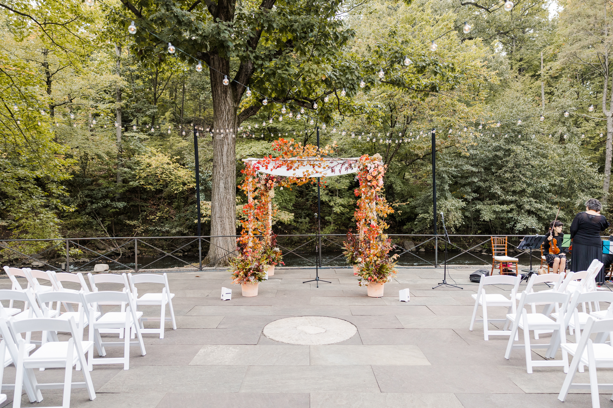 Fabulous Fall Botanic Garden Wedding Photos in New York