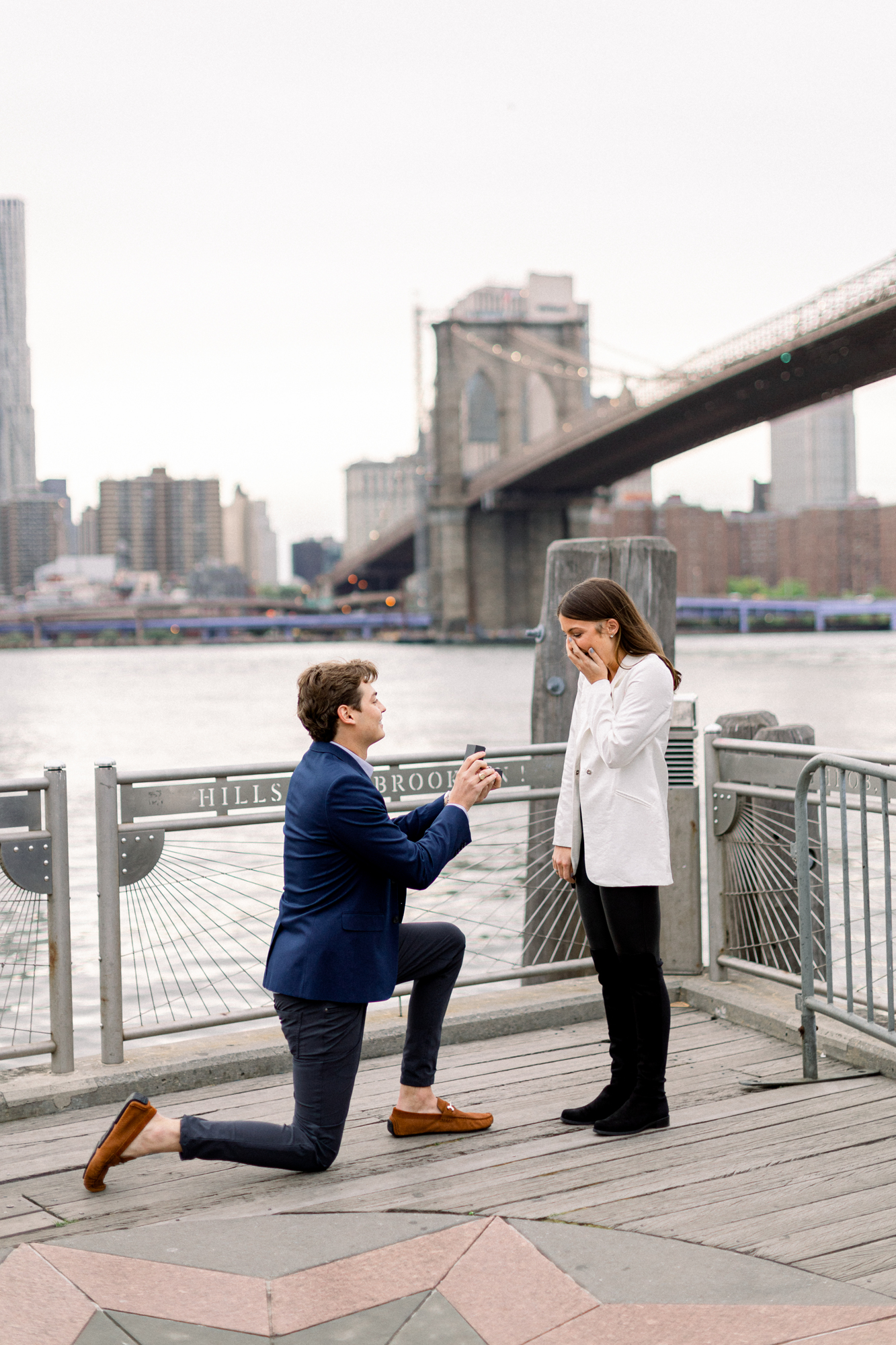 Timeless DUMBO Proposal Photos Featuring the Brooklyn Bridge