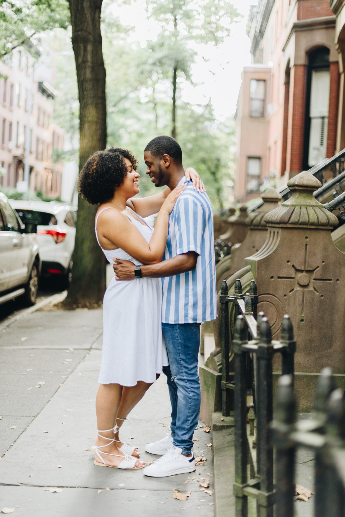 Amazing Summer Engagement Photos in Brooklyn Heights